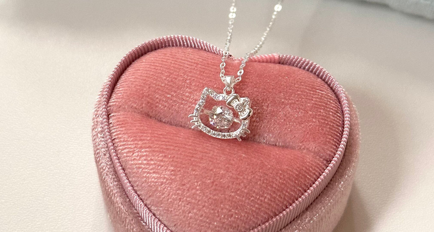 Hello Kitty Openwork Silver Necklace With Dancing Crystal
