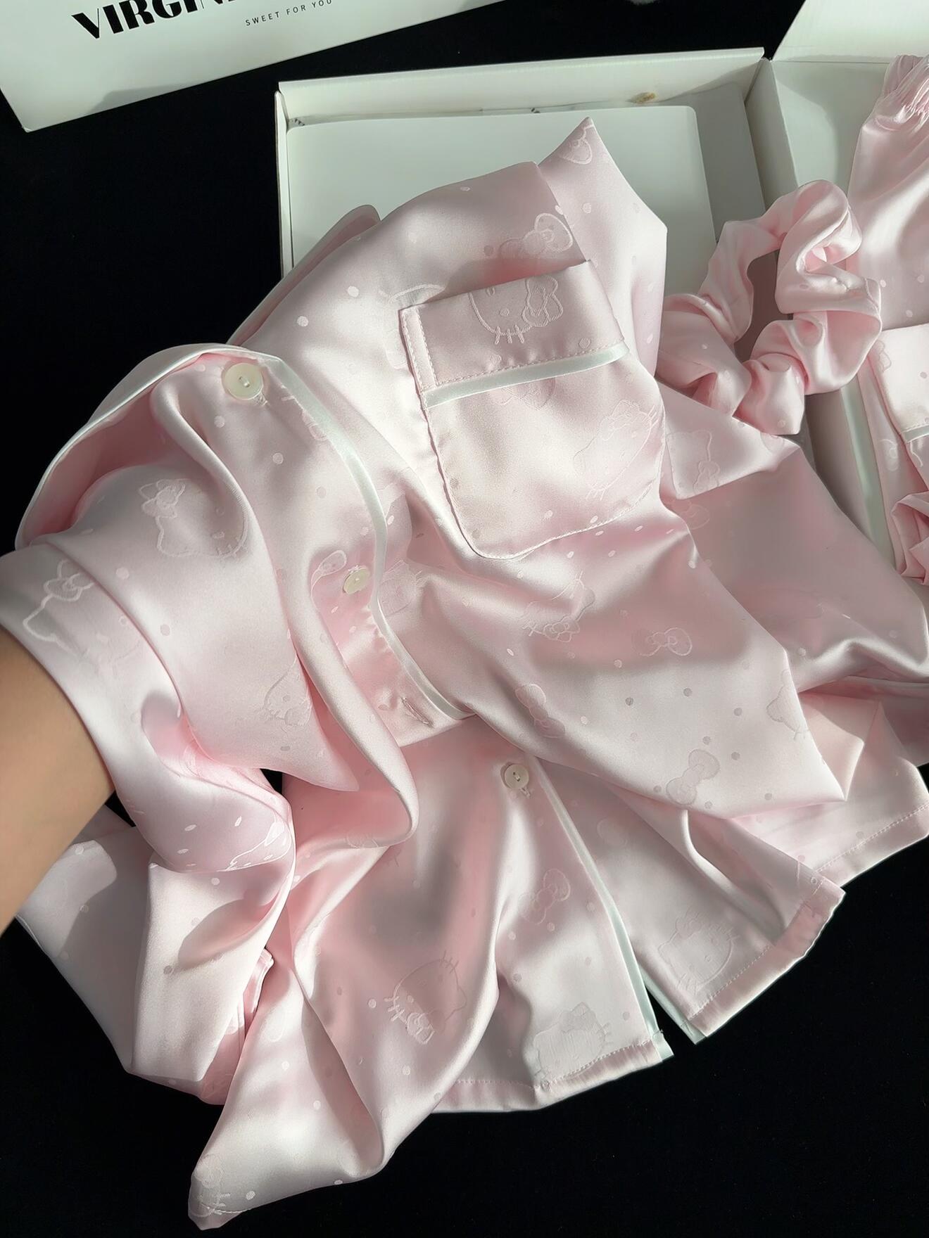 Hellokitty Pink Slik Pajamas Set Long Sleeve Sleepwear Button Down Nightwear Soft Pj Lounge Sets