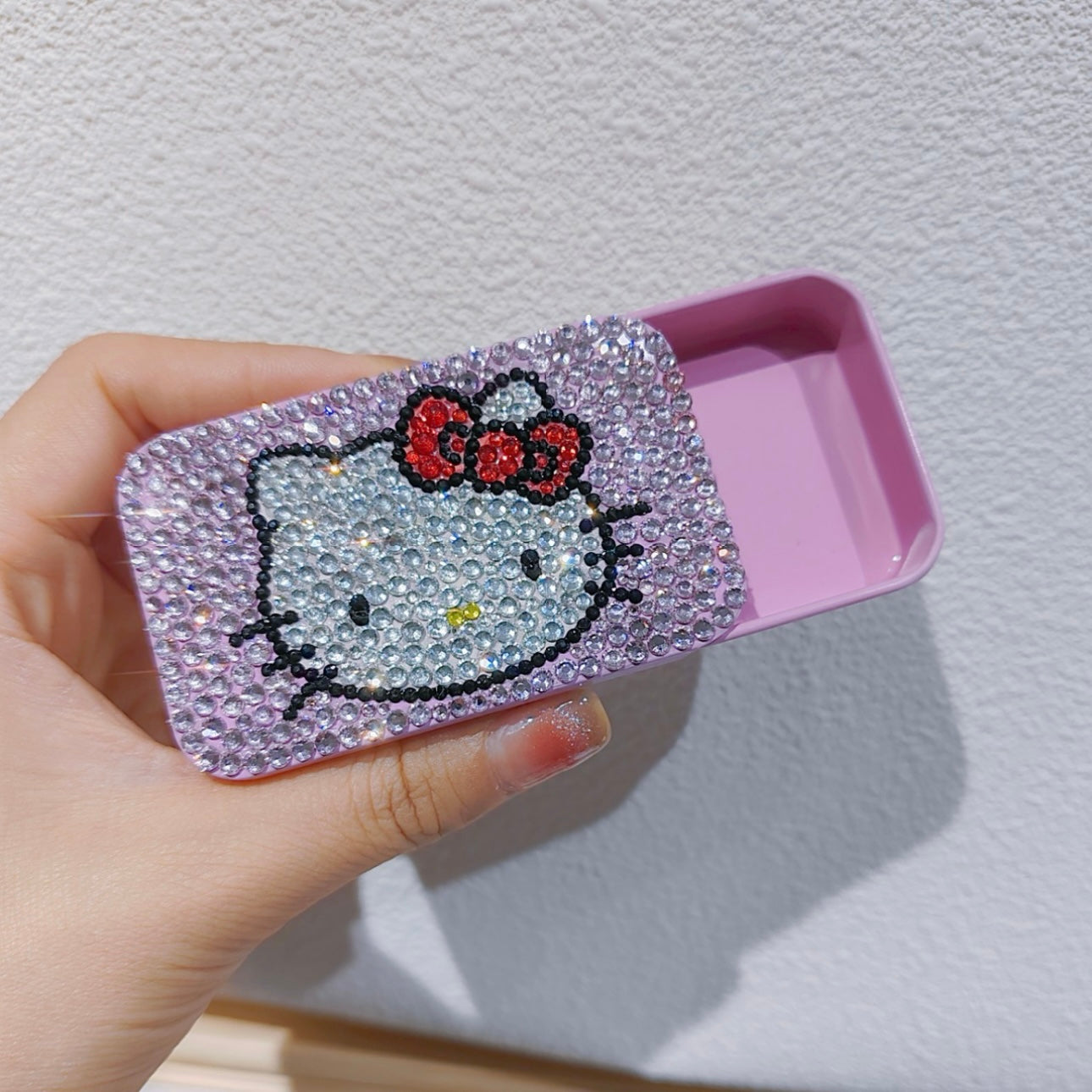 Hellokitty Handmade Rhinestone Iron Box