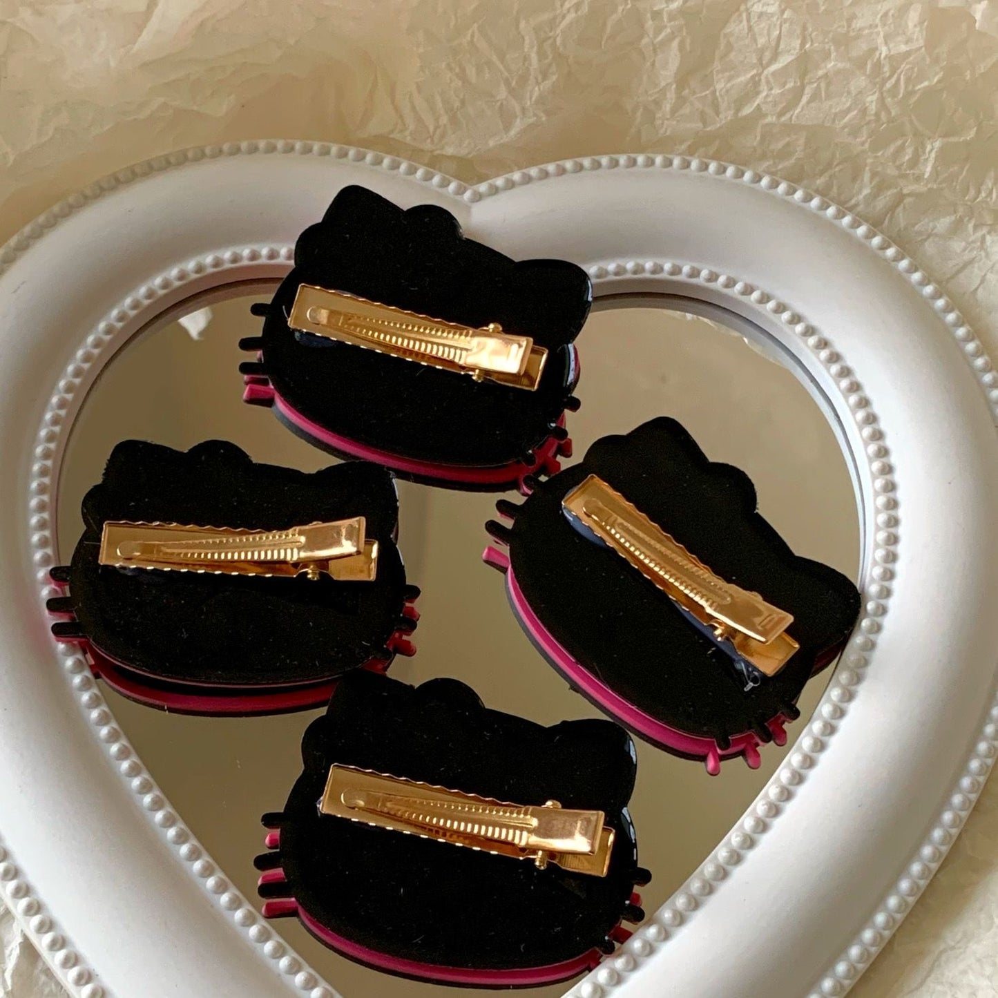 Black Hellokitty Sanrio Hair clips|4 Count (Pack of 1)
