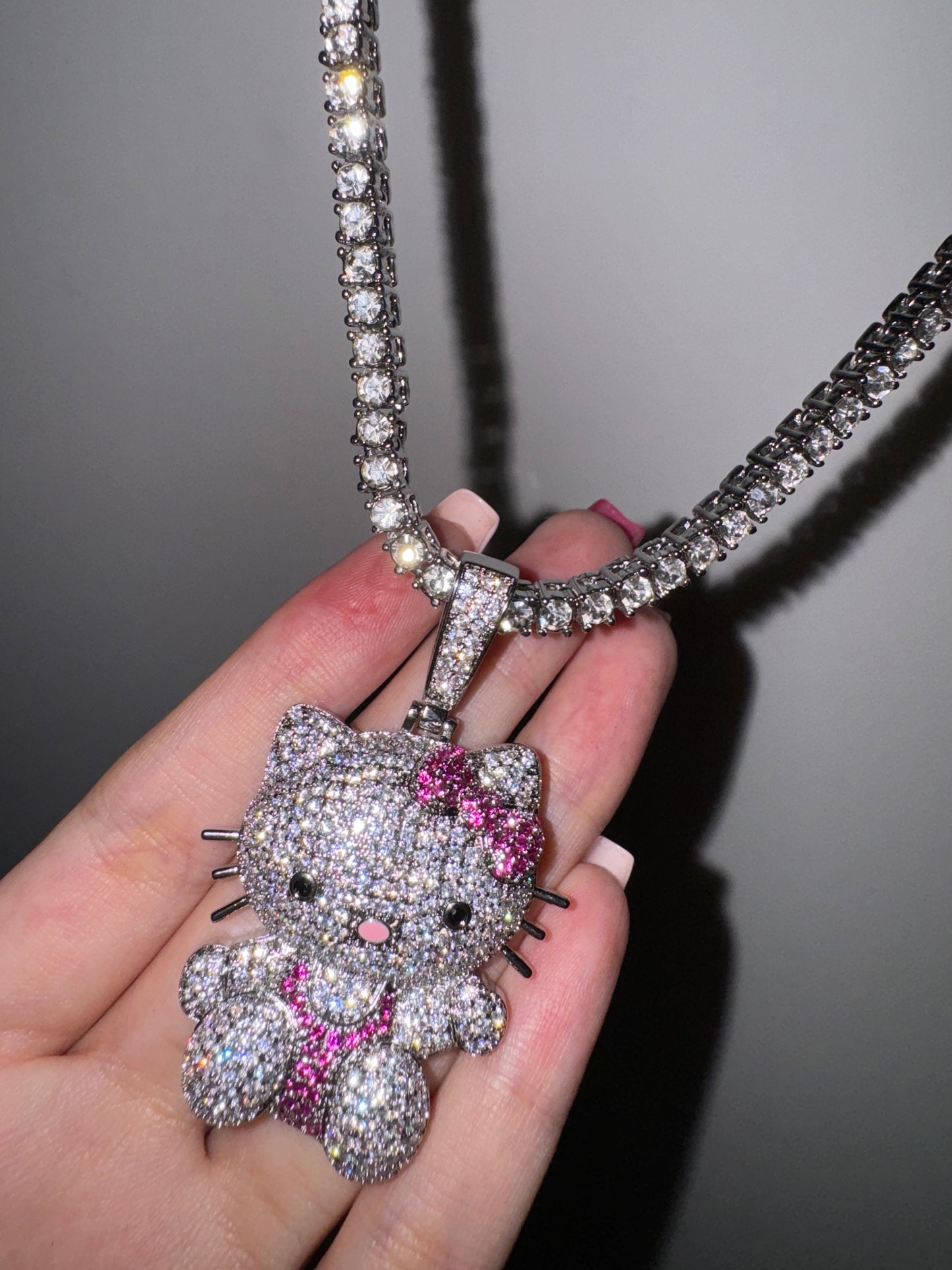 Hellokitty Shape Sparkly Necklace Shiny Rhinestone Tennis Chain Necklace Punk Rock Style Jewelry(Velvet Gift Box Packing)