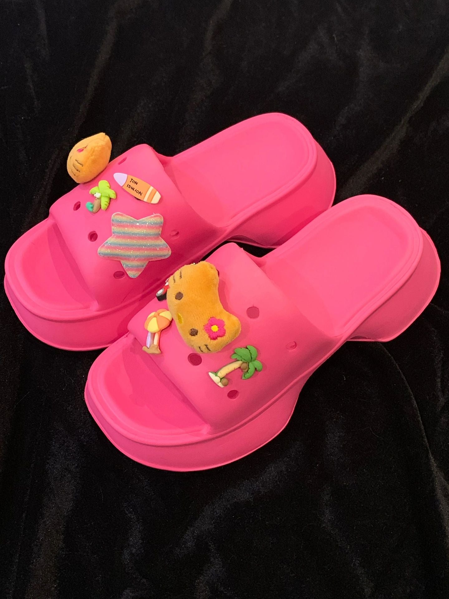 Hellokitty Women's Harlin Heeled Sandal