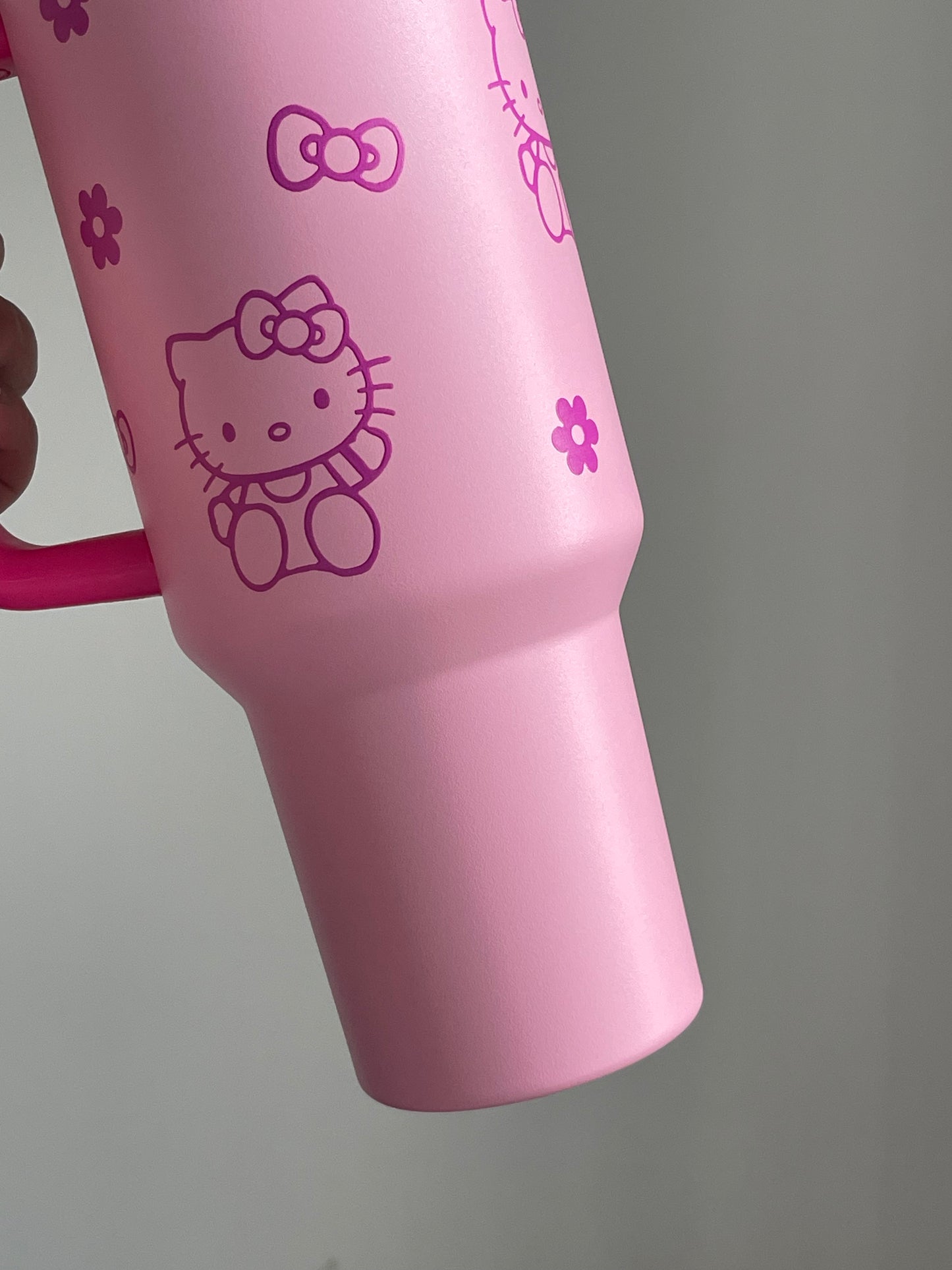 SipSweetie|Hellokitty In-Car Insulated Cup 1200 ml Tumbler with Handle Stainless Steel Insulated Cup with Lid #0027