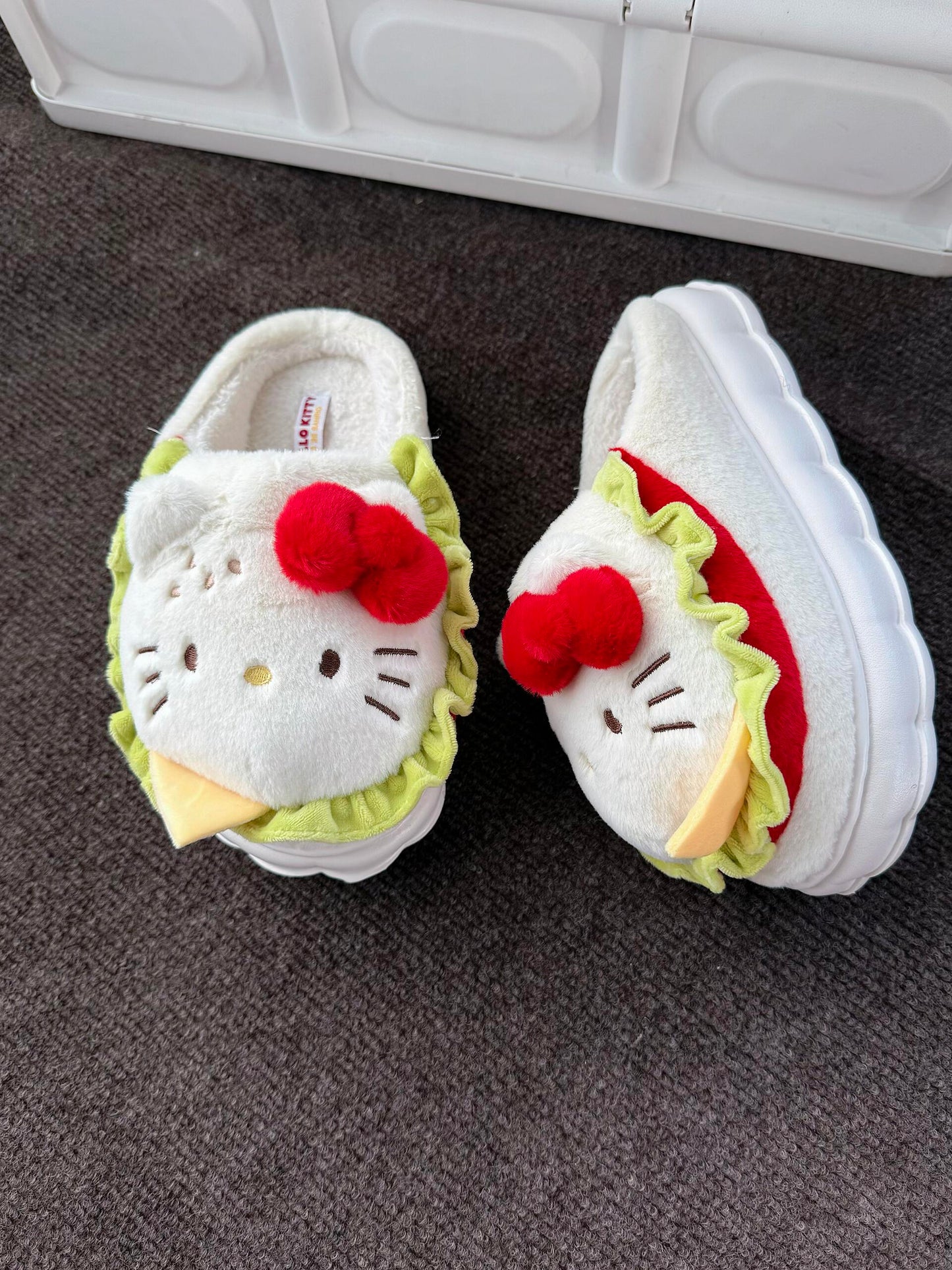 Hellokitty Hamburger Shape Slippers Fluffy Shoes