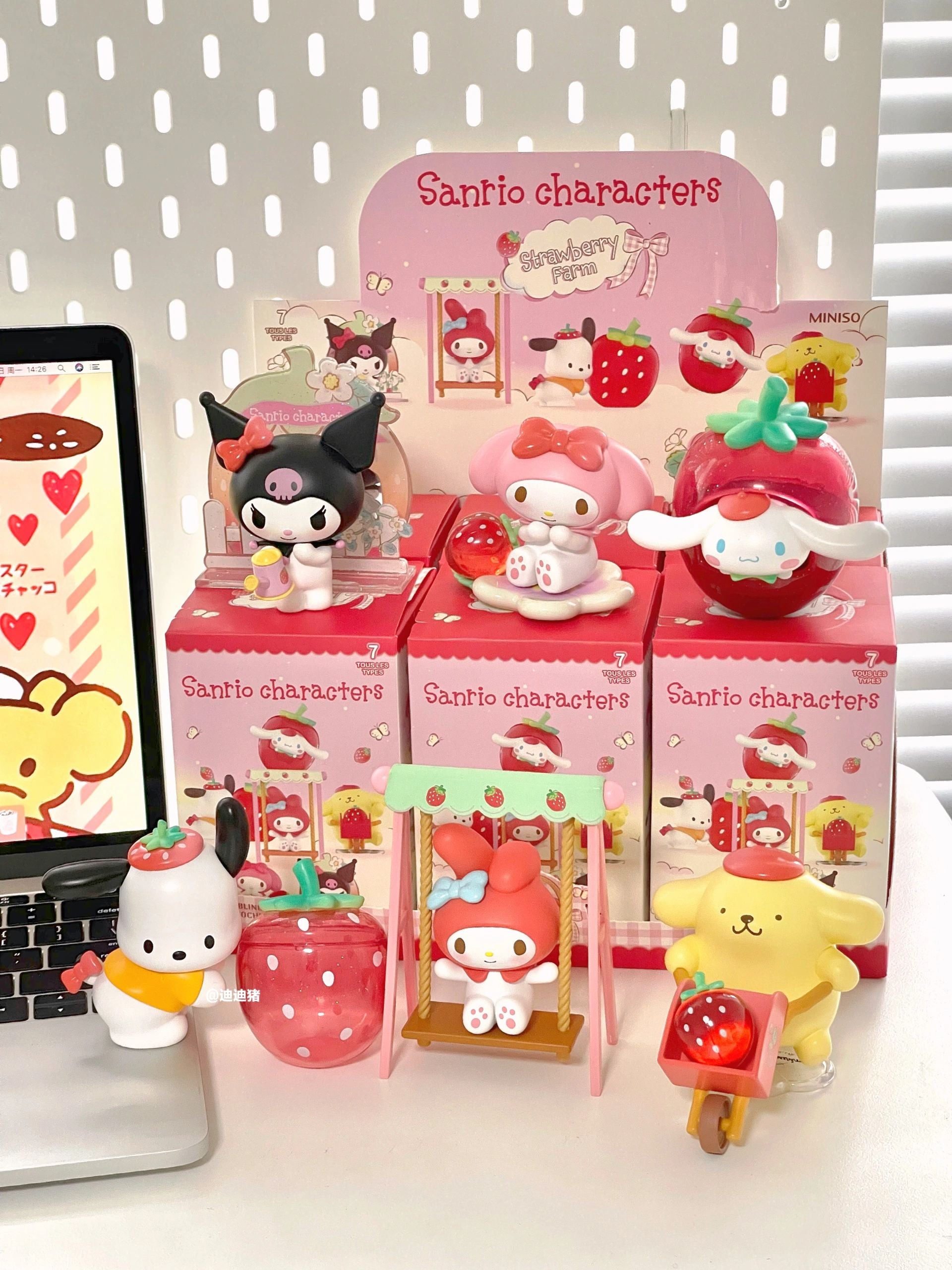 Sanrio Characters Strawberry Field Bento Box