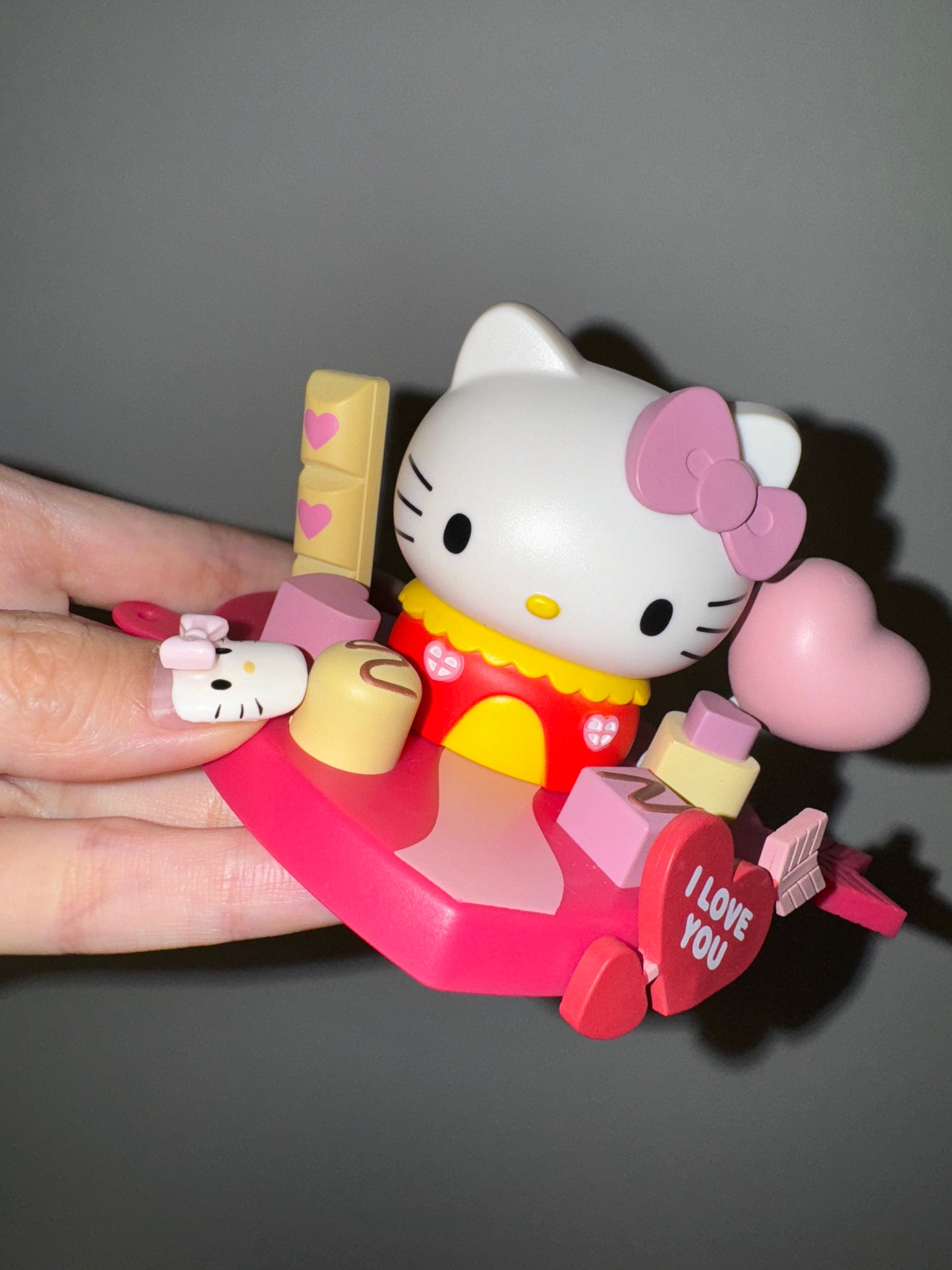 Hellokitty Valentine's Day Decor Gifts 2 Pcs Table Ornaments Sweet Valentines Day Gifts for Him Her