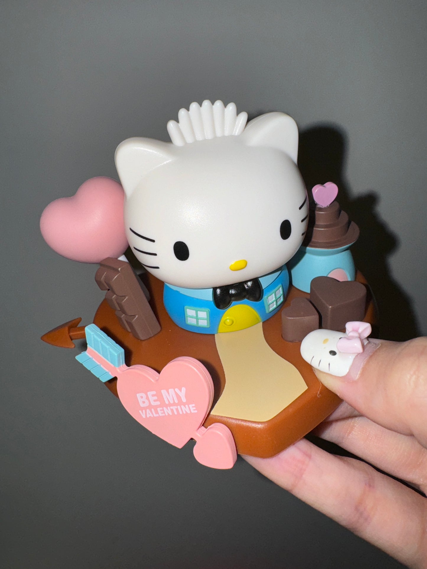 Hellokitty Valentine's Day Decor Gifts 2 Pcs Table Ornaments Sweet Valentines Day Gifts for Him Her