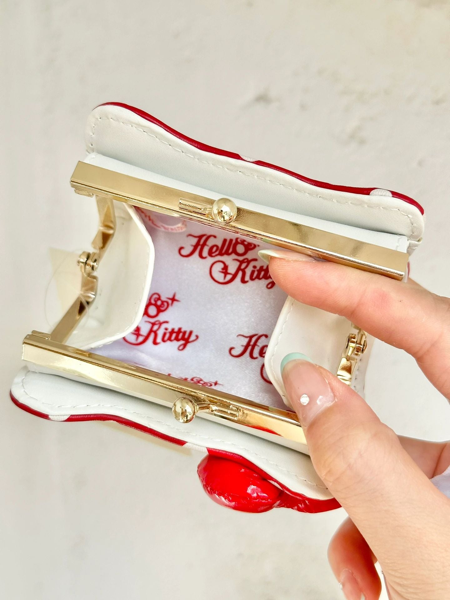 Sanrio Hello Kitty purse change purse / coin case