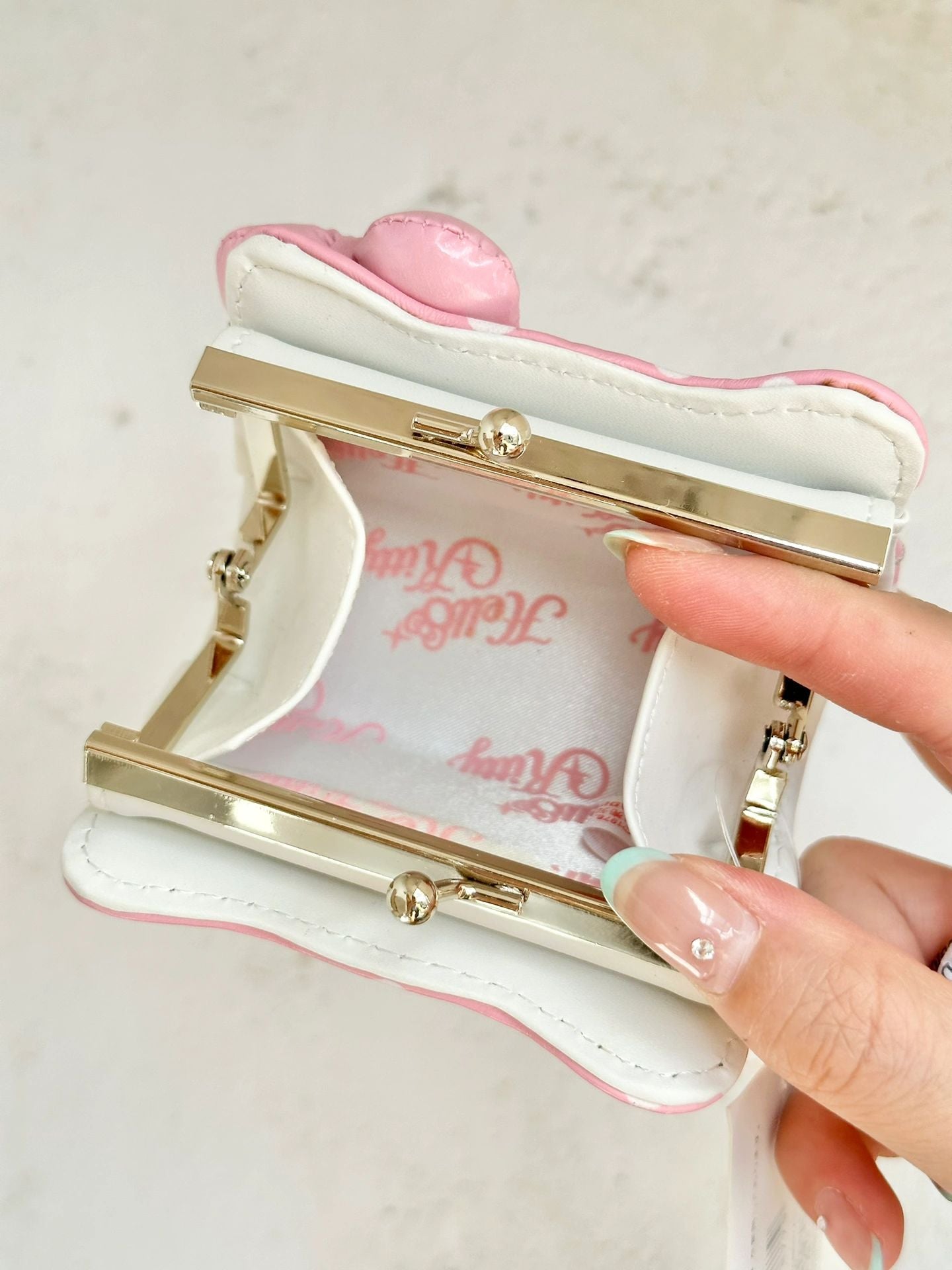 Sanrio Hello Kitty purse change purse / coin case