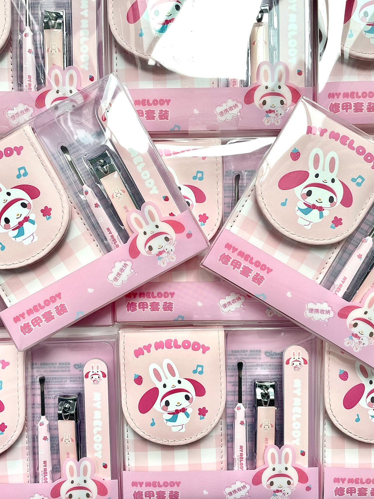 Sanrio Nail Clippers Portable Set, Stainless Steel Manicure Set 3 in 1, with Leather Bag, Suitable for Home, Workplace, Outdoor Travel, Gift Giving, Beauty Salon