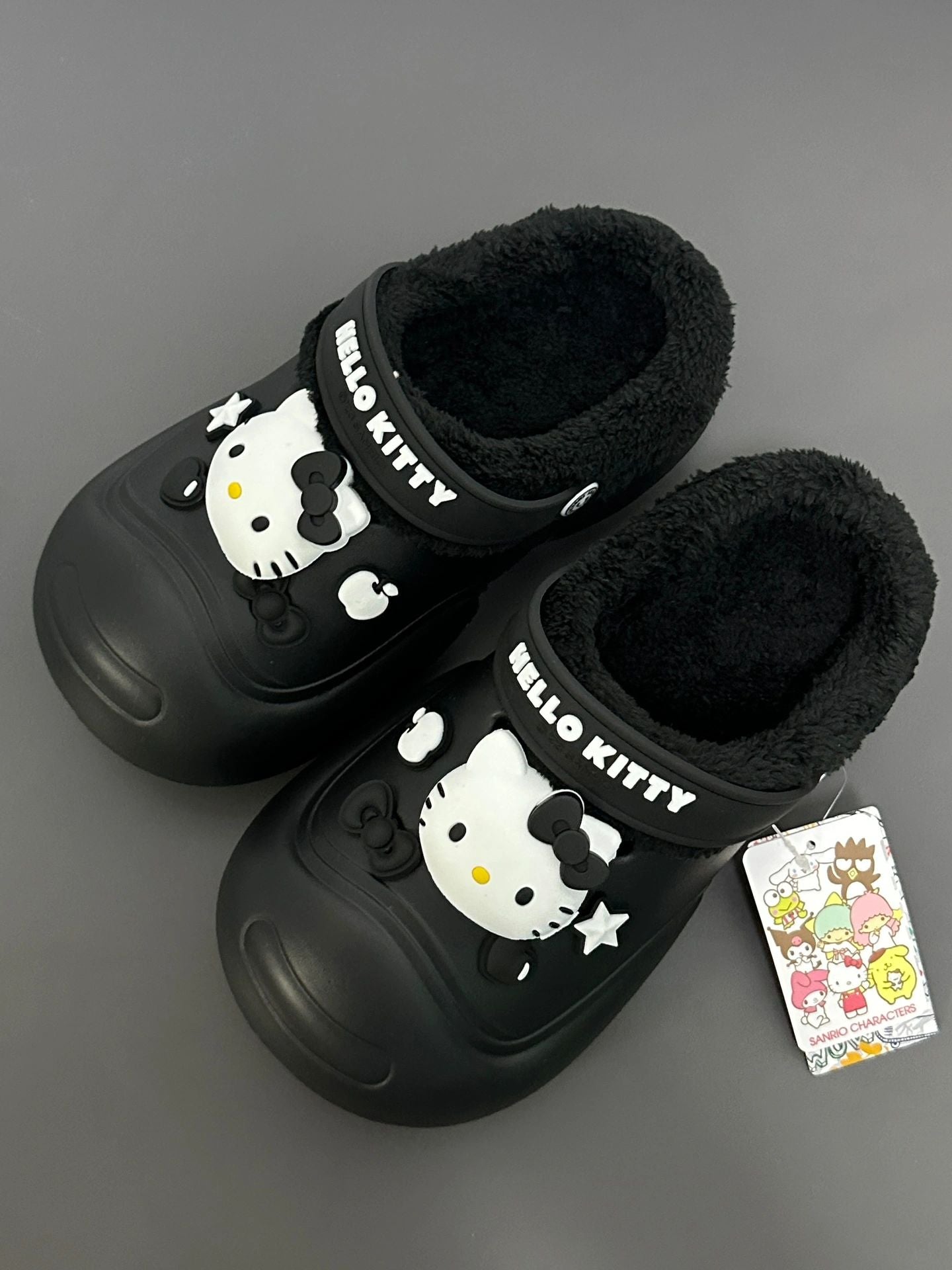 Sanrio Slides Fuzzy for Women Slippers Winter Warm Plush Comfy Non-Slip Waterproof House Cloud Slide Slippers for Indoor Outdoor