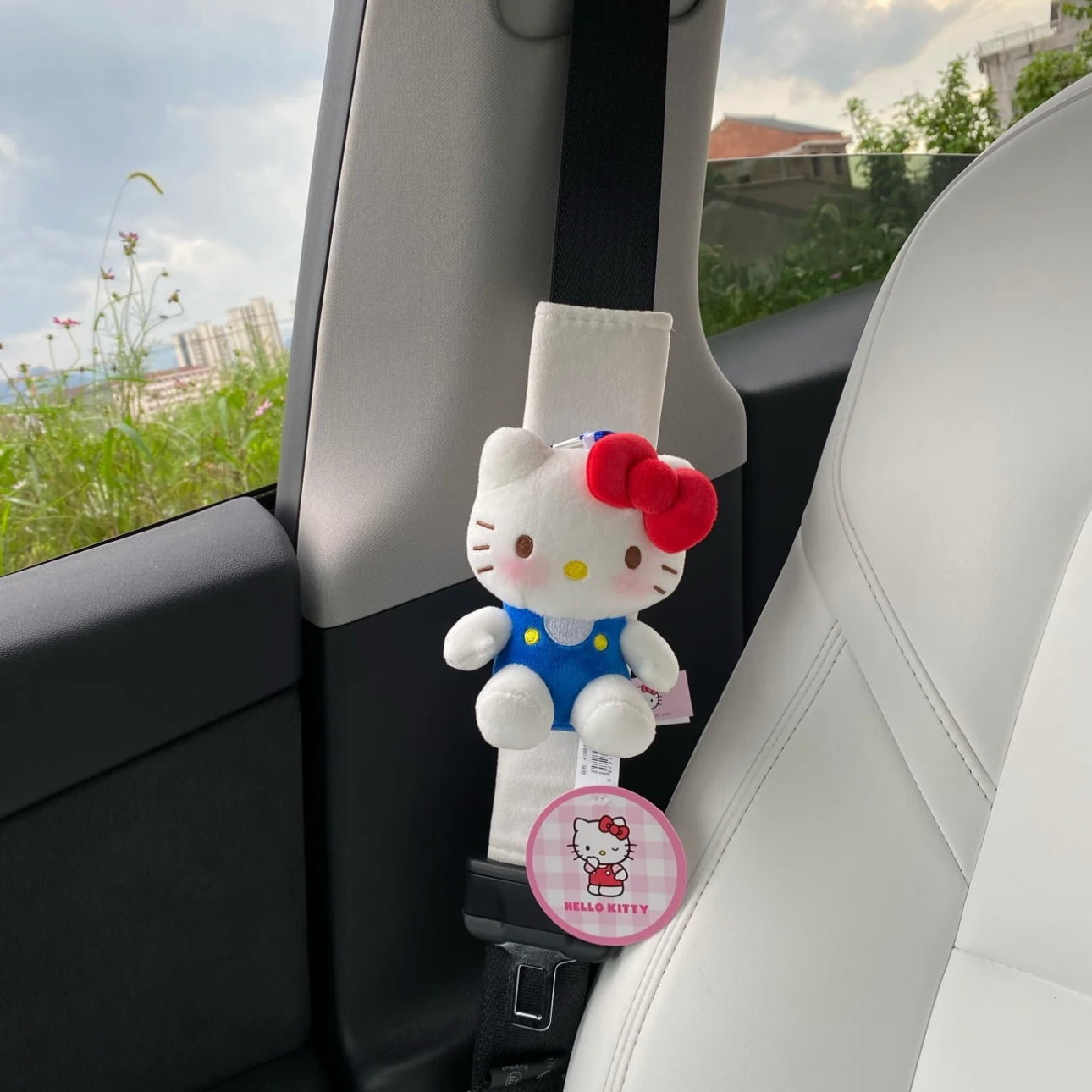 Hellokitty Car Seat Belt Cover Pad, Seatbelt Shoulder Strap Pads Covers for Shoulder Protector Car Accessories for Kids Adults (1 PCS)