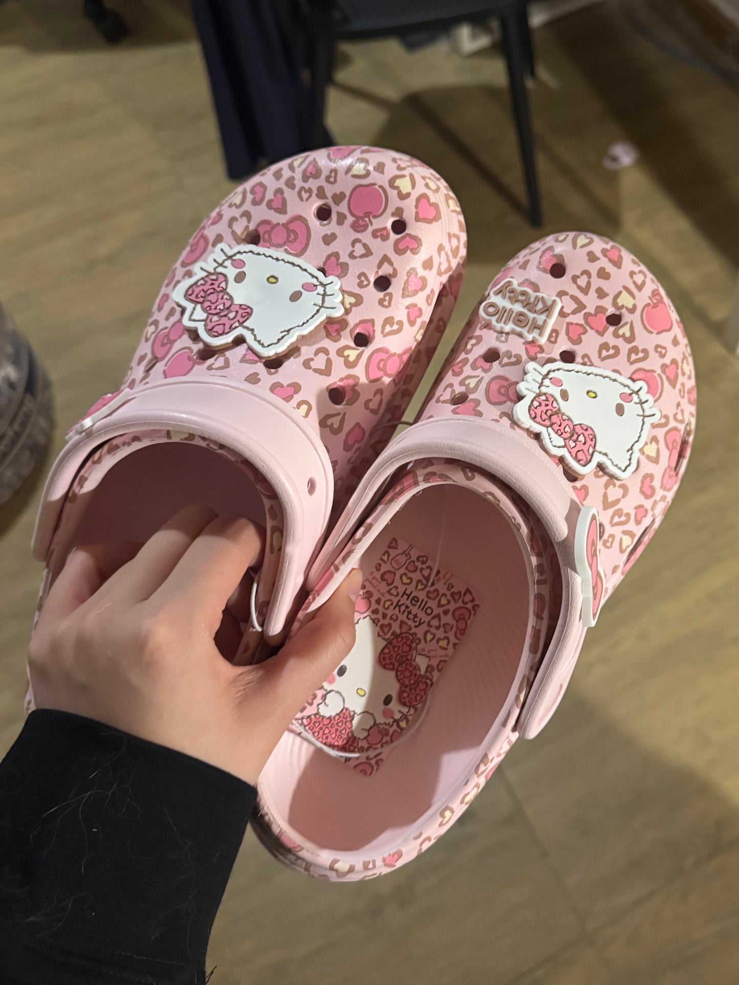 Hello Kitty Pink Leopard Print Beach Shoes Clogs Slip on Water Casual Sandal Shoes