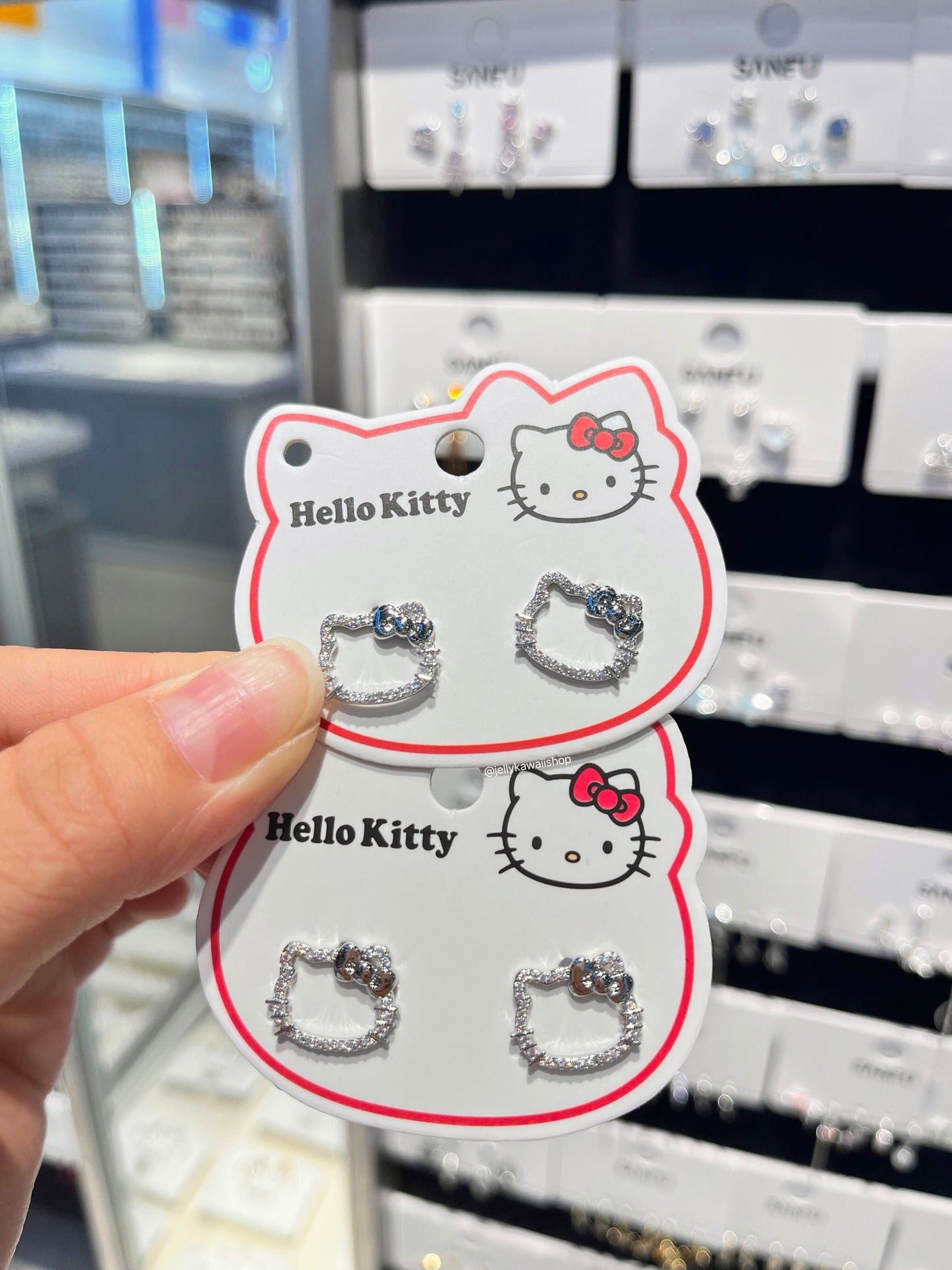 Hello Kitty Sparkling Openwork Bow Pendant Earrings 2PCS