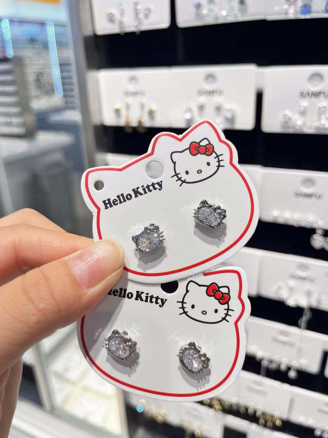 Hello Kitty Sparkling Openwork Bow Pendant Earrings 2PCS