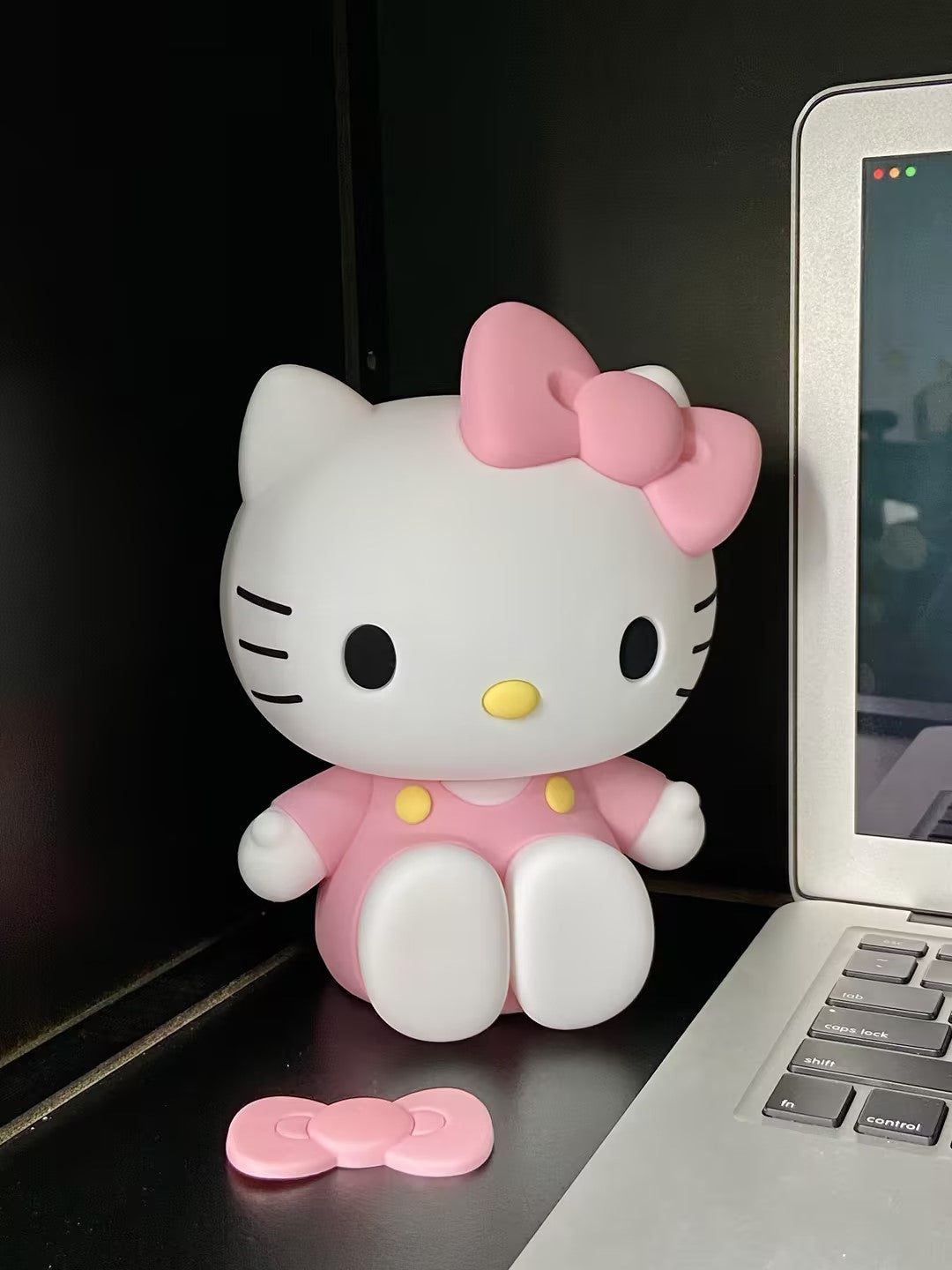 Hellokitty Cute Touch Lamp Remote Controls 3 Colors 3-Level Dimmable Nursery Nightlight Silicone Squishy Lamp Kawaii Room Decor Cute Gifts