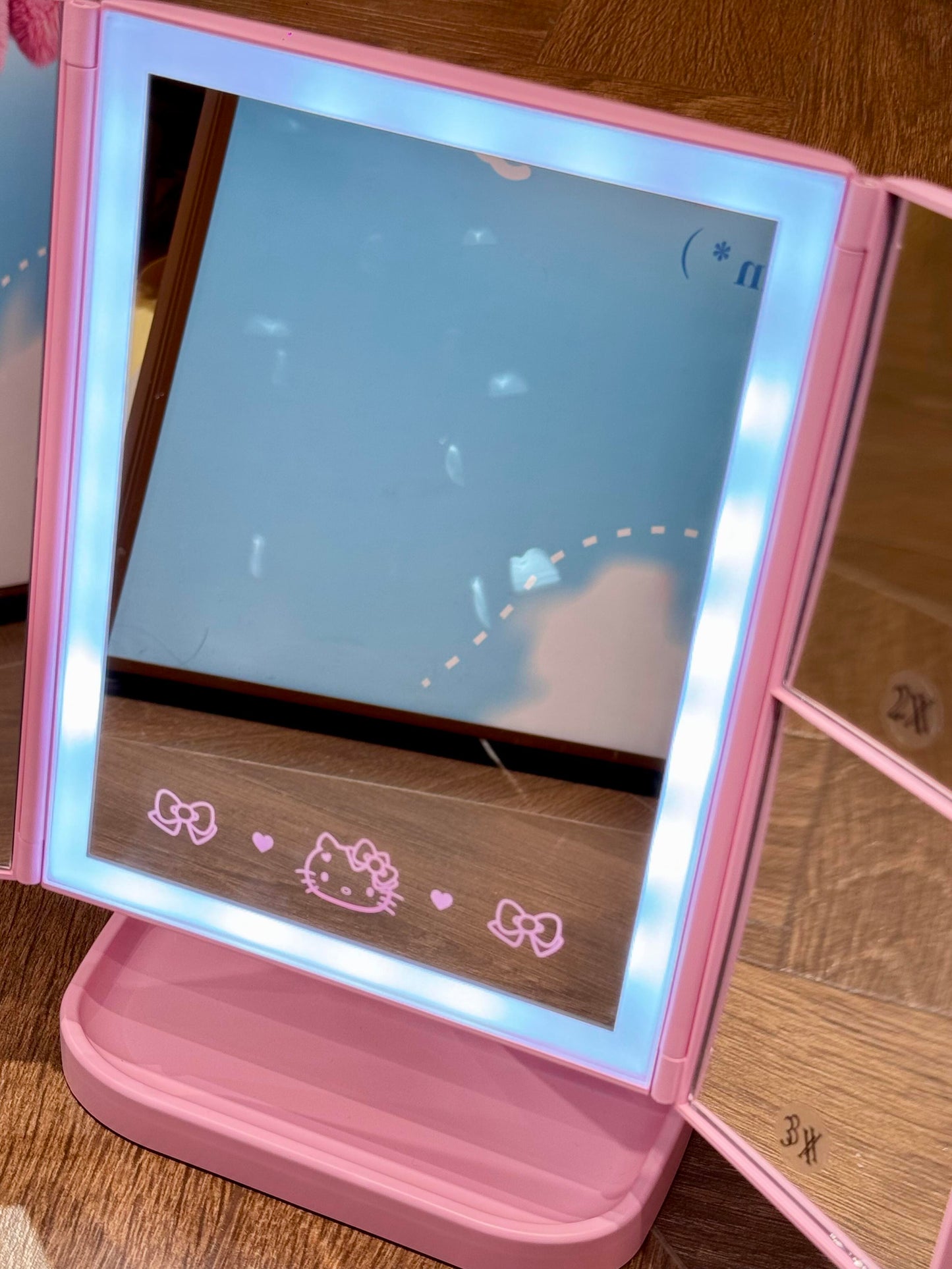 Hellokitty Pink Dresser Mount Tri-Fold Lighted Vanity Mirror with LED Lights, Touch Screen and 3X/2X/1X Magnification,  Make Up Mirror,Travel Mirror
