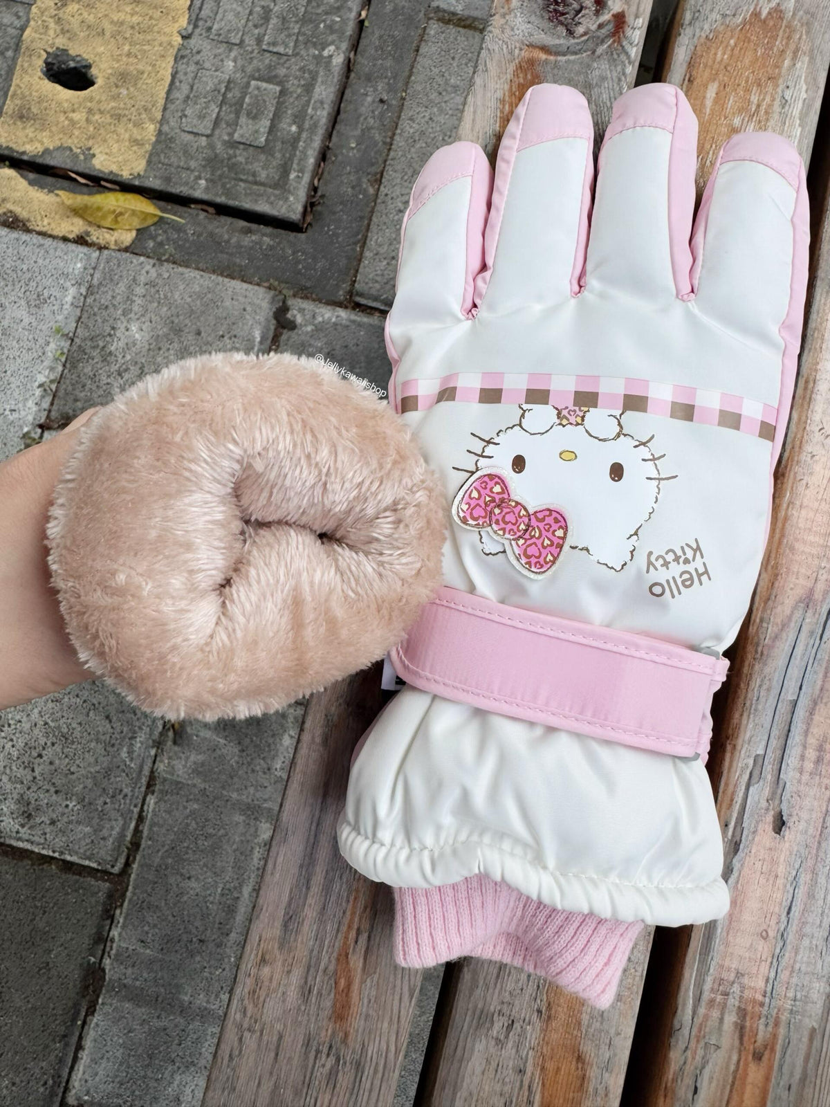 Hello Kitty Winter Snow Gloves Waterproof Ski Gloves