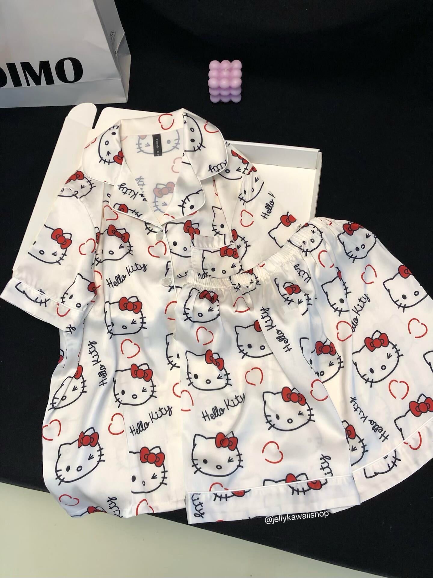 Hello kitty White Short Sleeve Shirt Shorts Satin Pajama Set