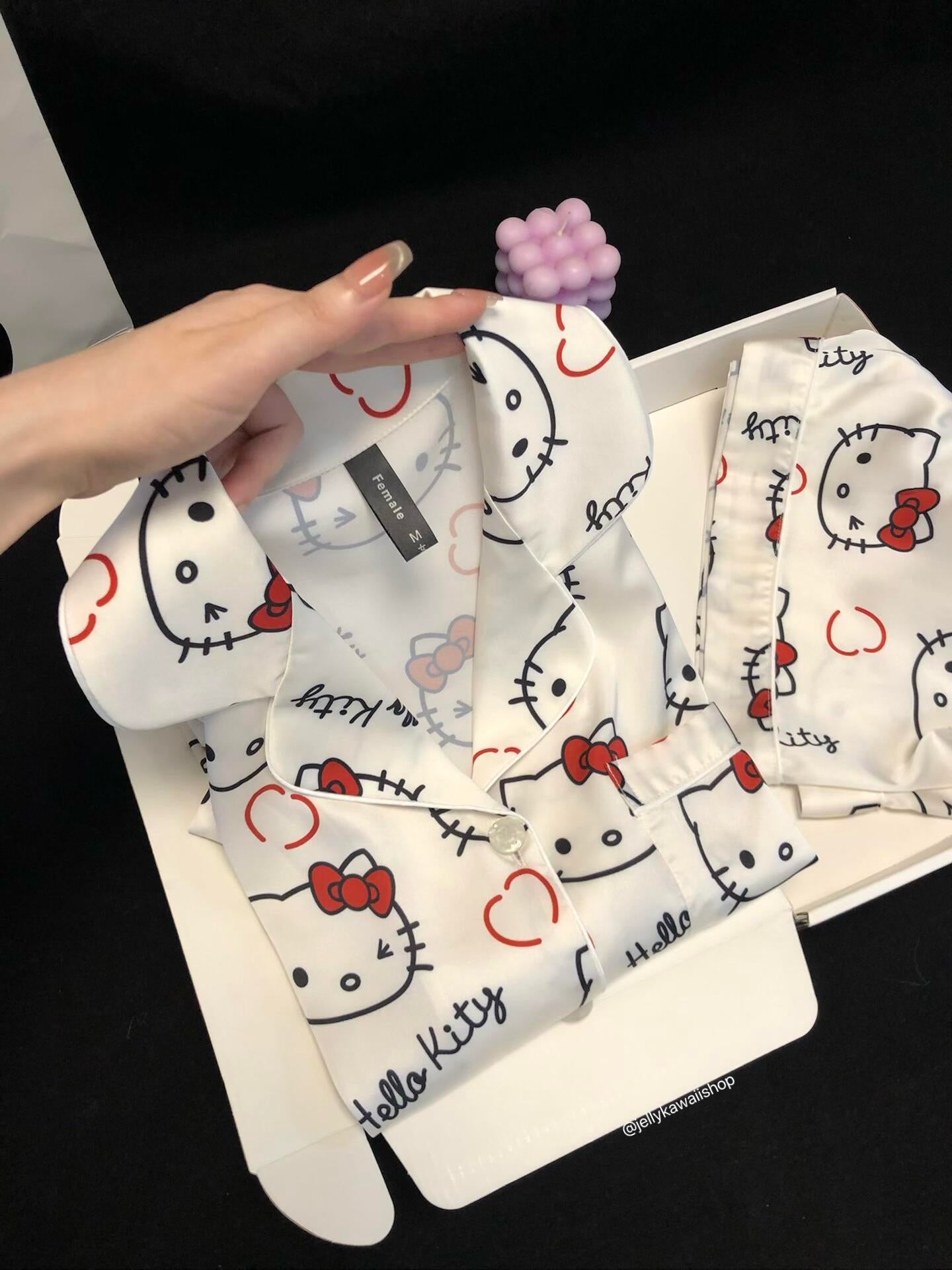 Hello kitty White Short Sleeve Shirt Shorts Satin Pajama Set