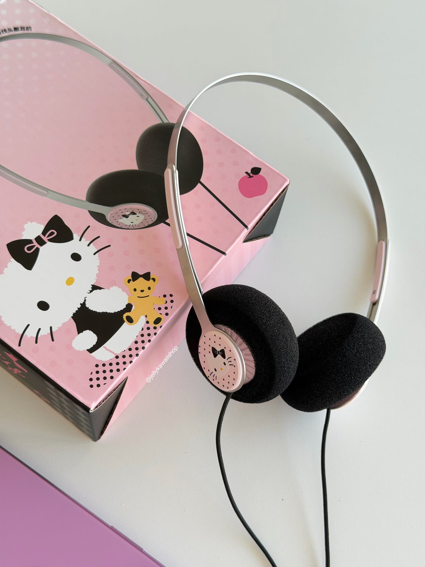 Hello Kitty Wired Headphones