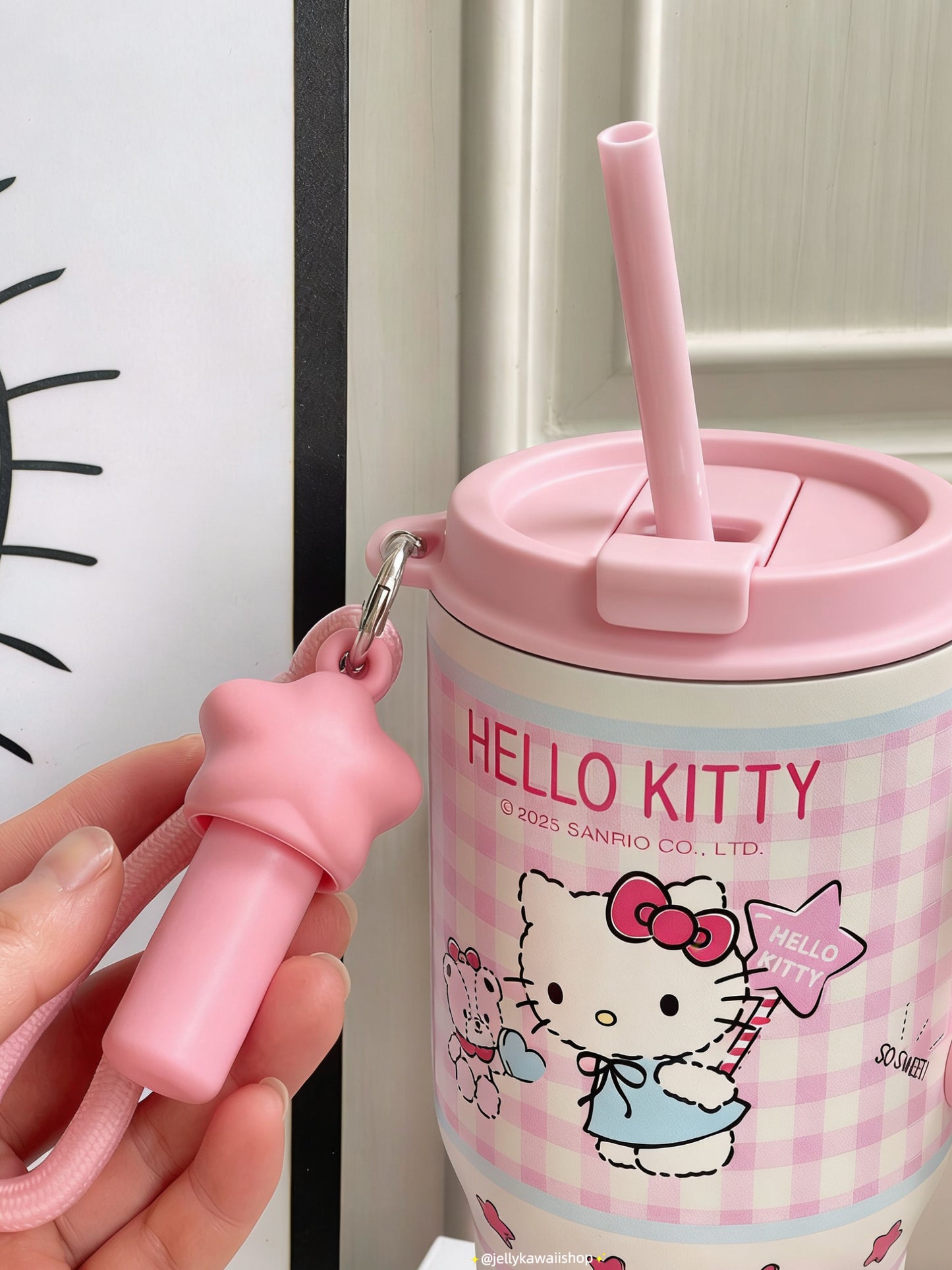 Hellokitty 580ml Tumbler with Handle Stainless Steel Insulated Cup with Lid & Straw Water Bottle Cupholder Friendly Women Travel Mug