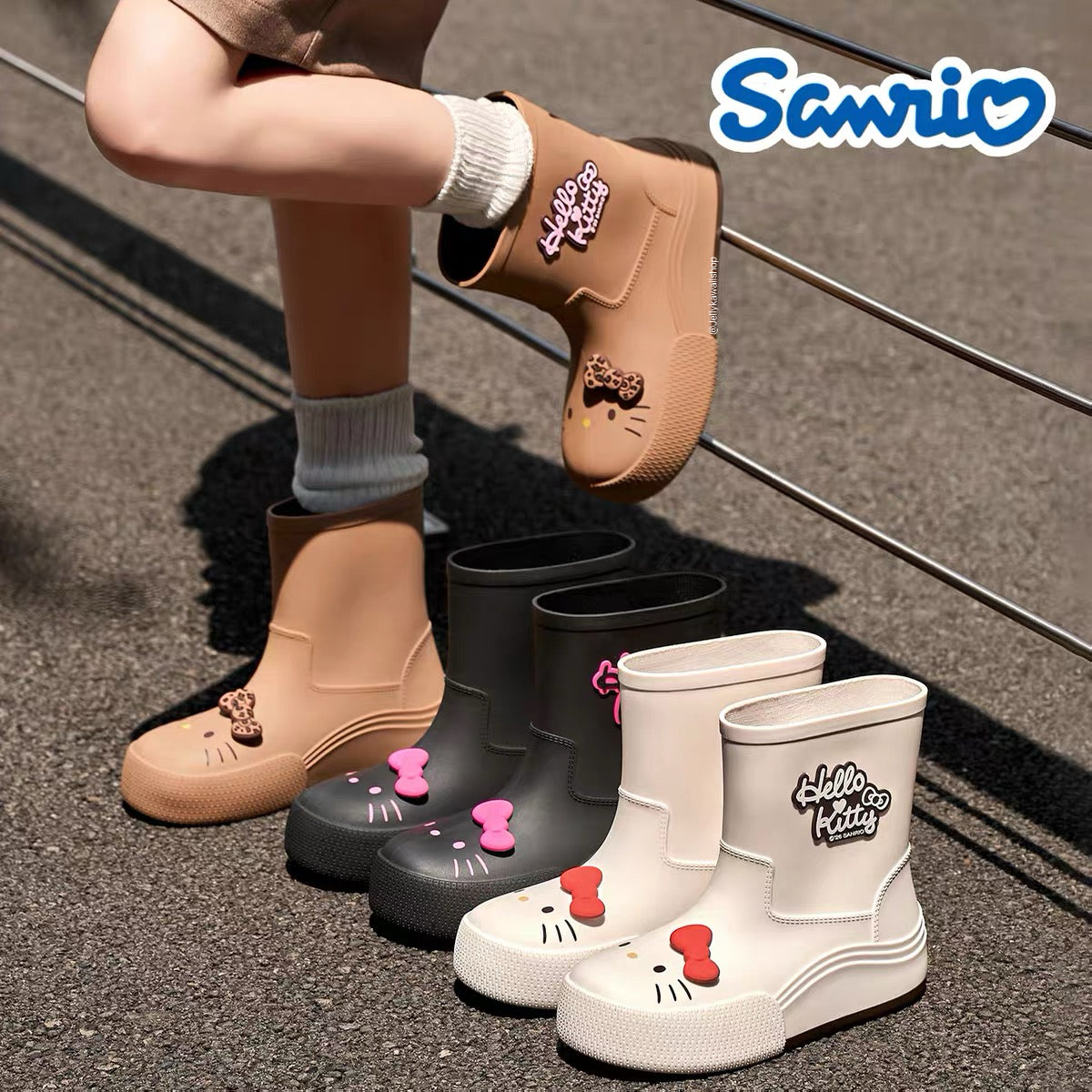 Hello Kitty Women's Short Rain Boot Outdoor Boots