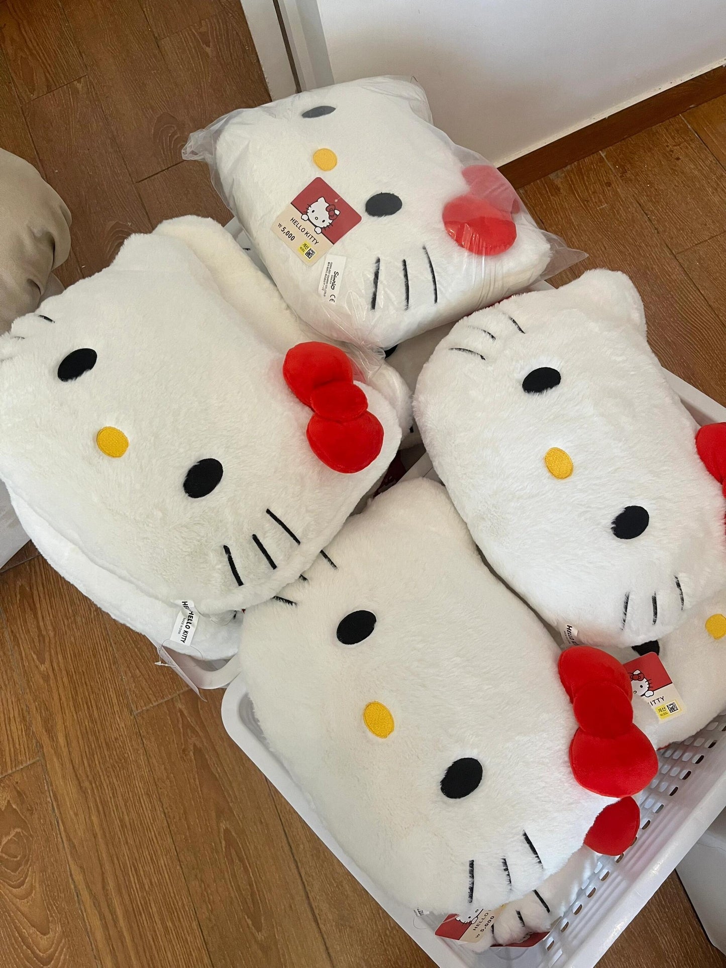 Hellokitty Cute Decorative Pillow Plush Toy Pillows Stuffed Plush Sofa Pillow(14 in x 10 in)