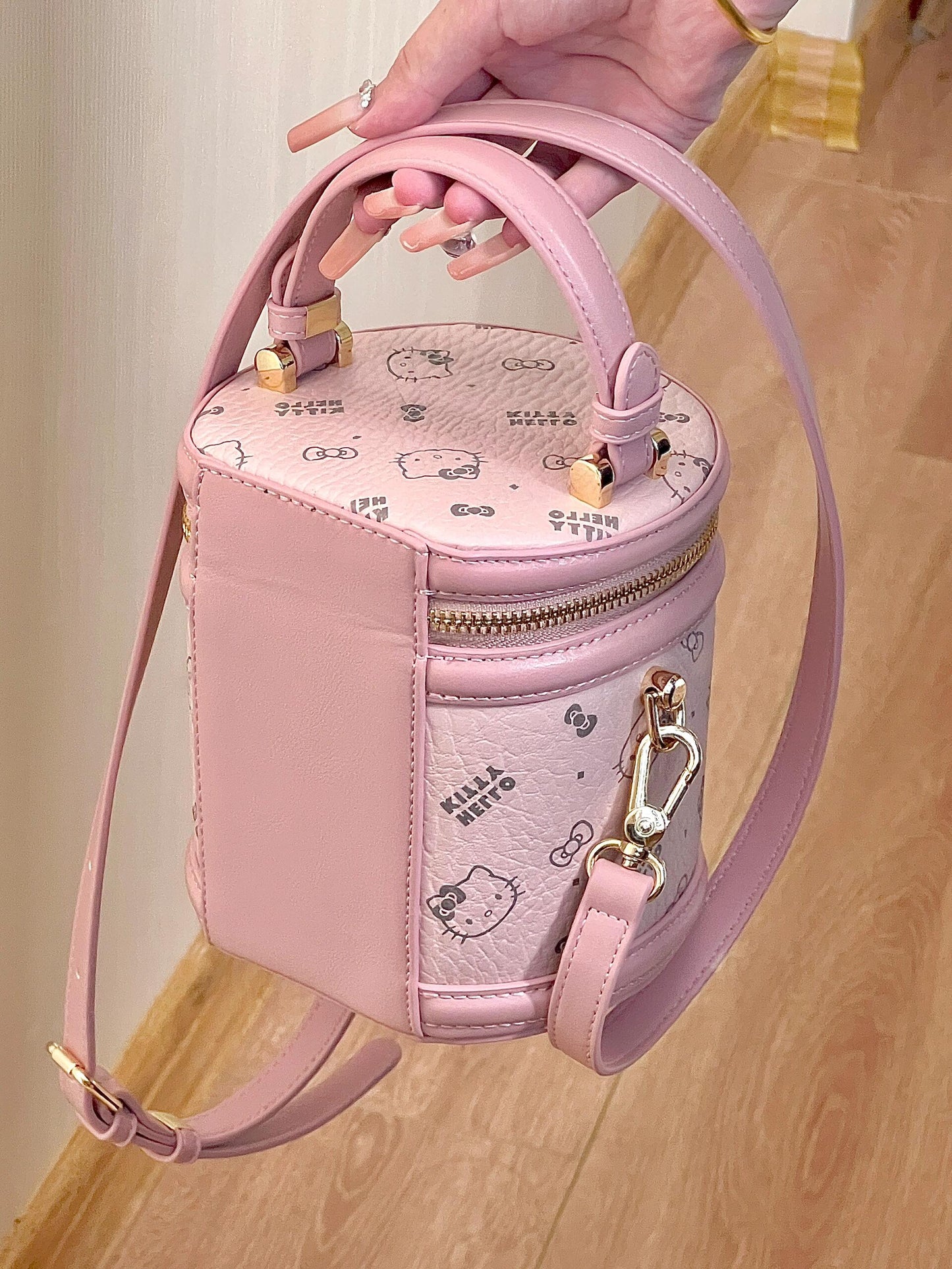 Hellokitty Bucket Handbag Hobo Crossbody Shoulder Bag with Double Metal Zipper