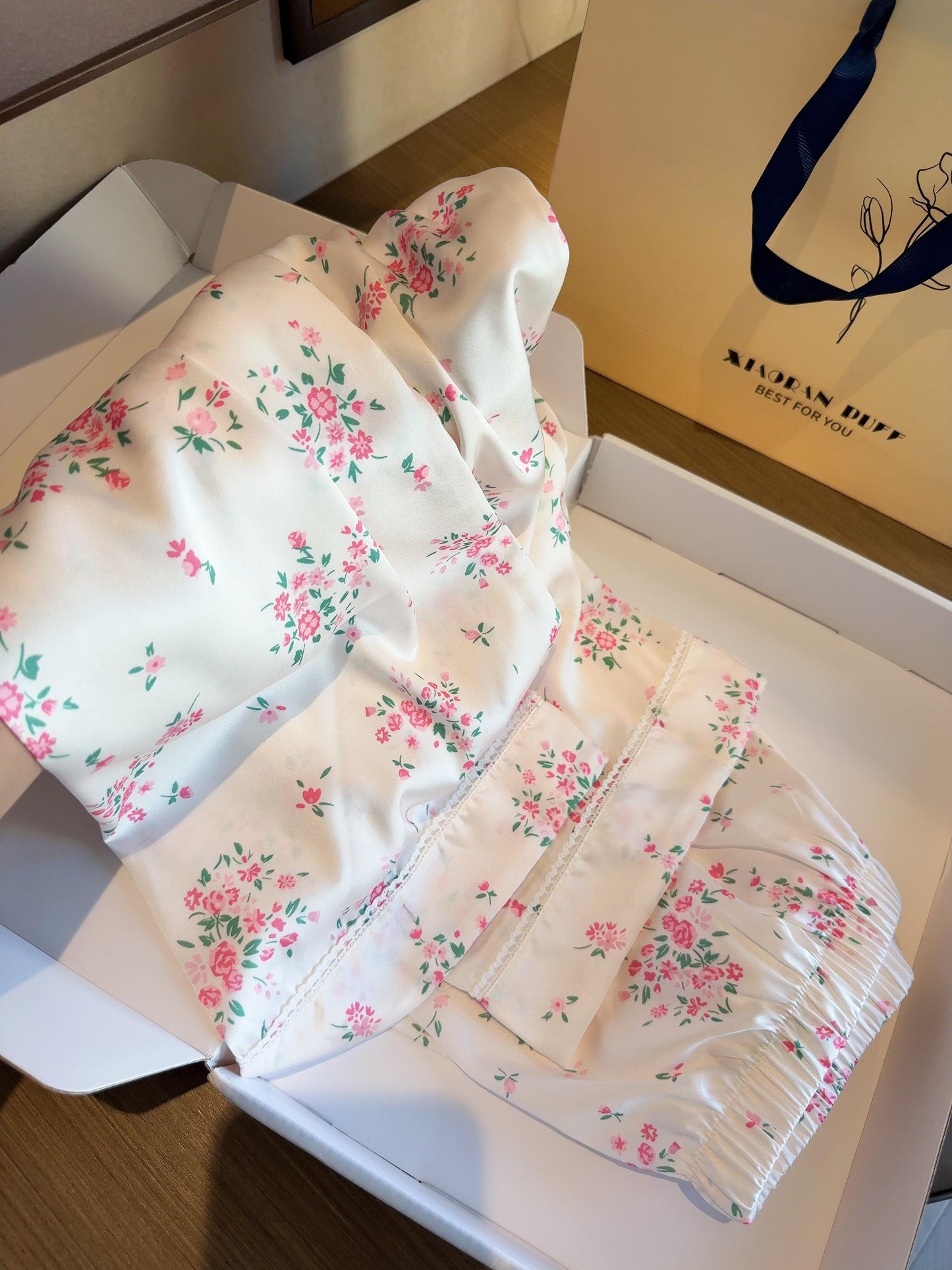 Girly Floral Print Slik Stain Pajamas Set Long Sleeve Sleepwear Button Down Nightwear Soft Pj Lounge Sets