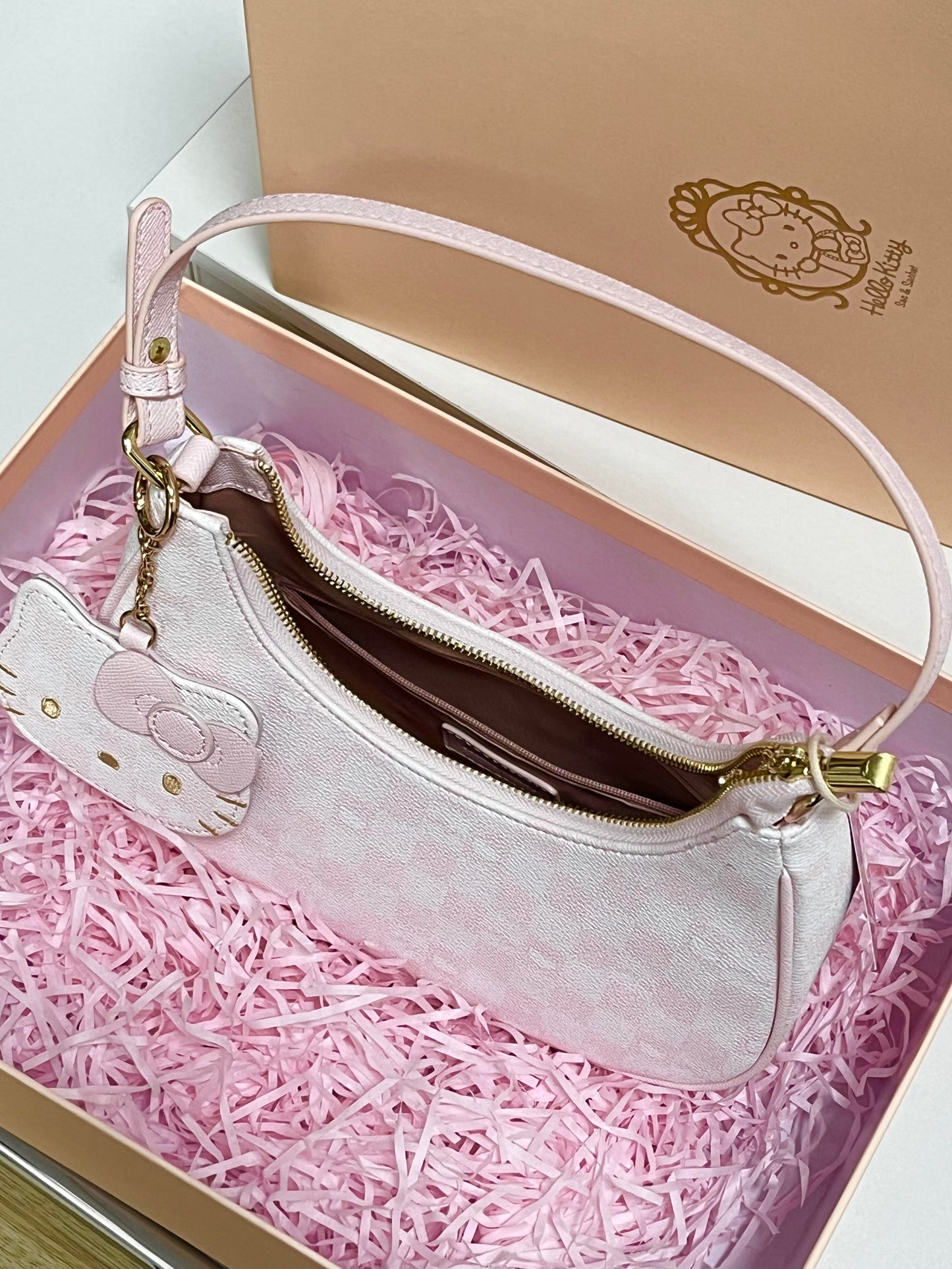 Hellokitty Pink Clutch Tote Handbags With Mirrored Bag Charms Zipper Closure Crossbody Bags Shoulder Purse Handbag for Women