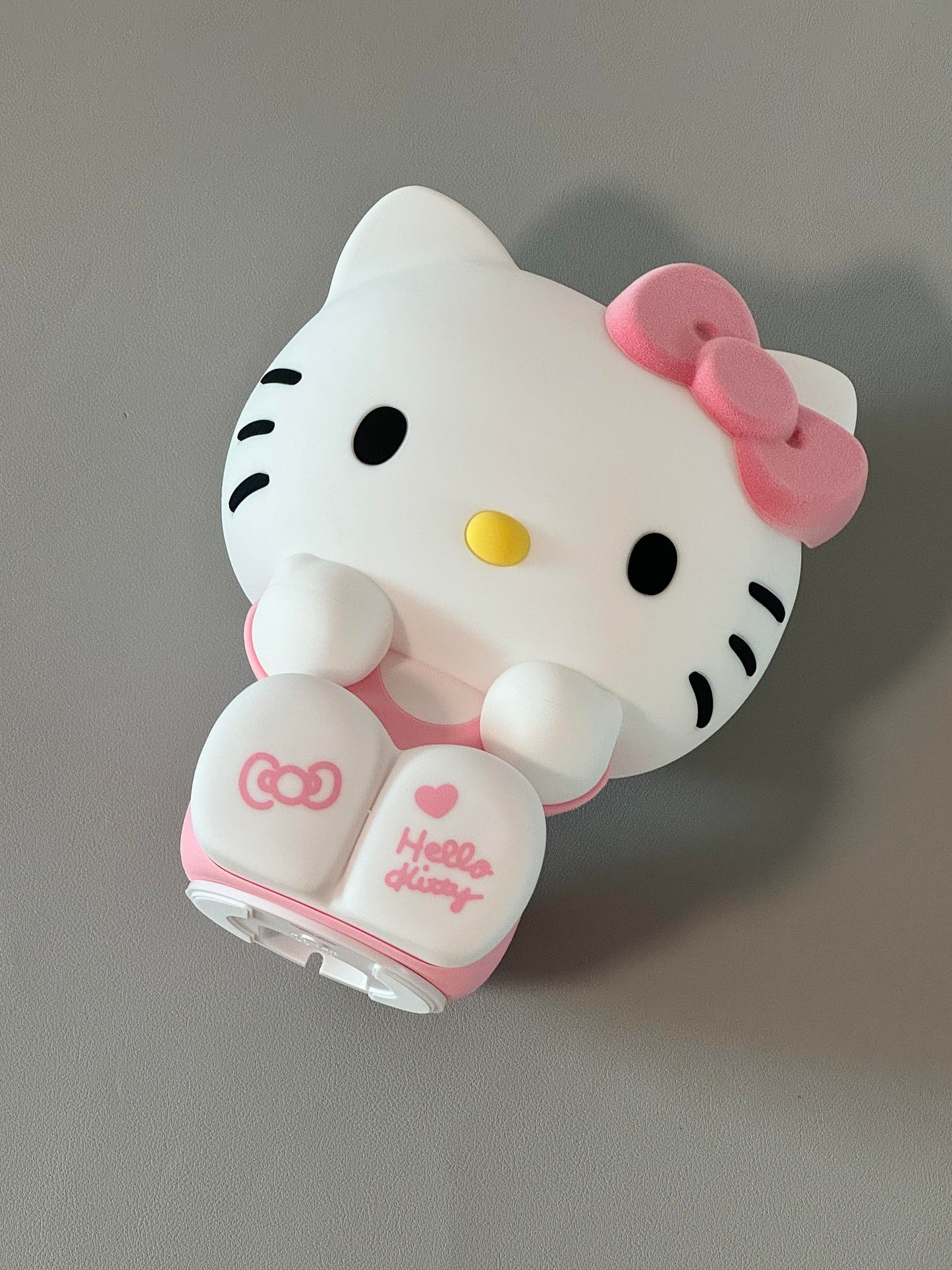 Hellokitty Cute Touch Lamp Remote Controls 3 Colors 3-Level Dimmable Nursery Nightlight Silicone Squishy Lamp Kawaii Room Decor Cute Gifts