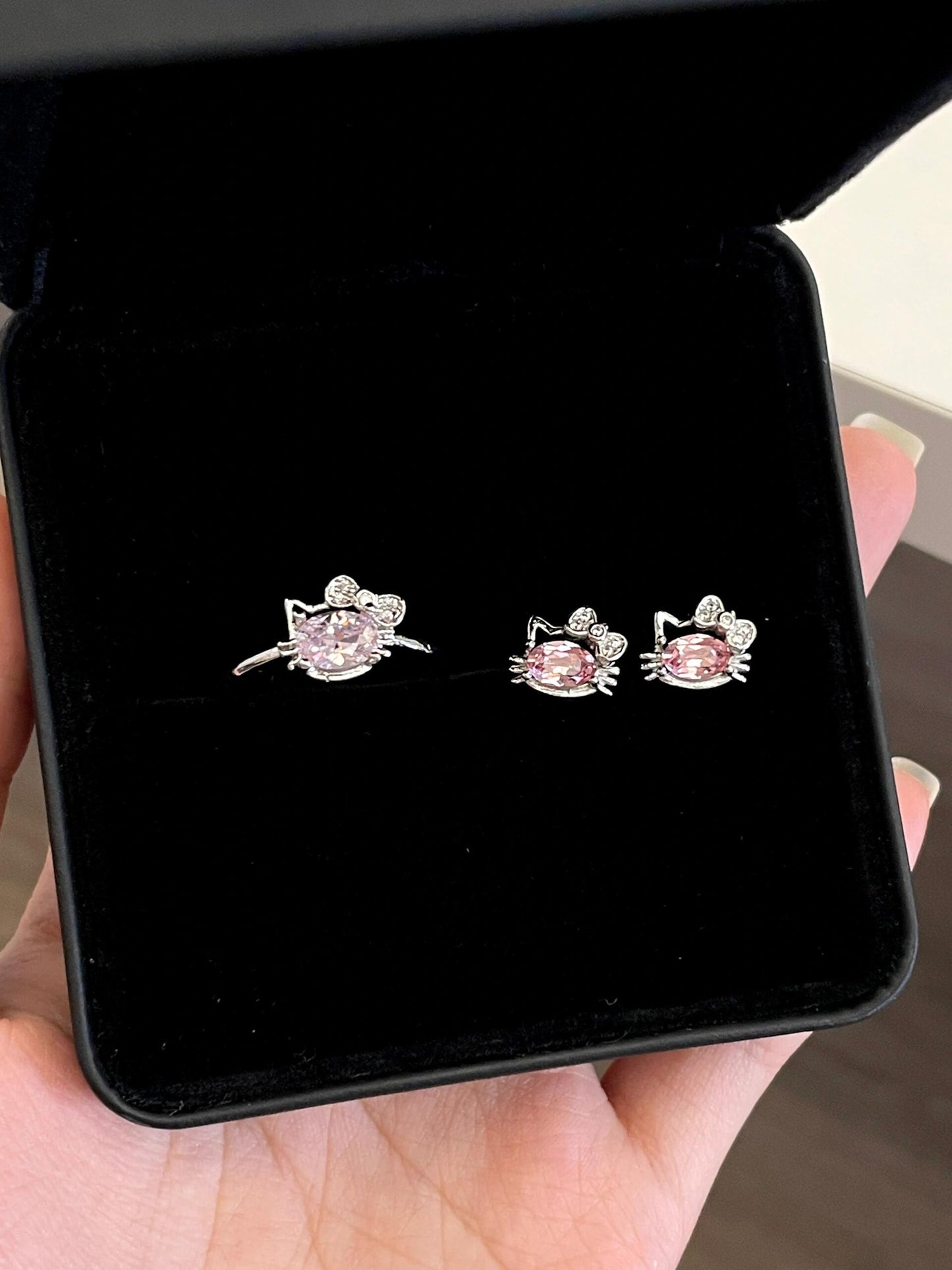 Hellokitty Silver Ring and Zirconia Earrings