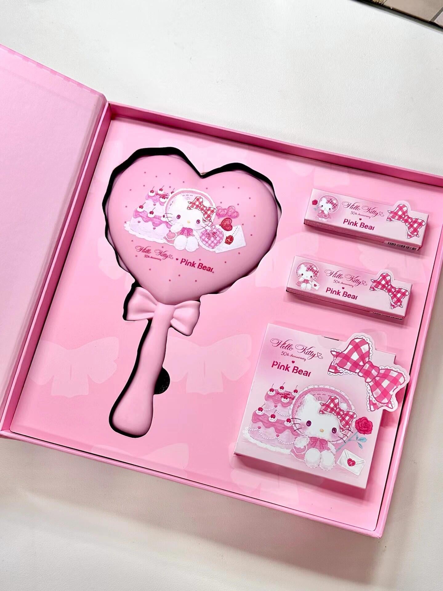 Hellokitty 50th Anniversary Co-branded Makeup Gift Set Includes 2 lipsticks/Eyeshadows/Makeup mirror