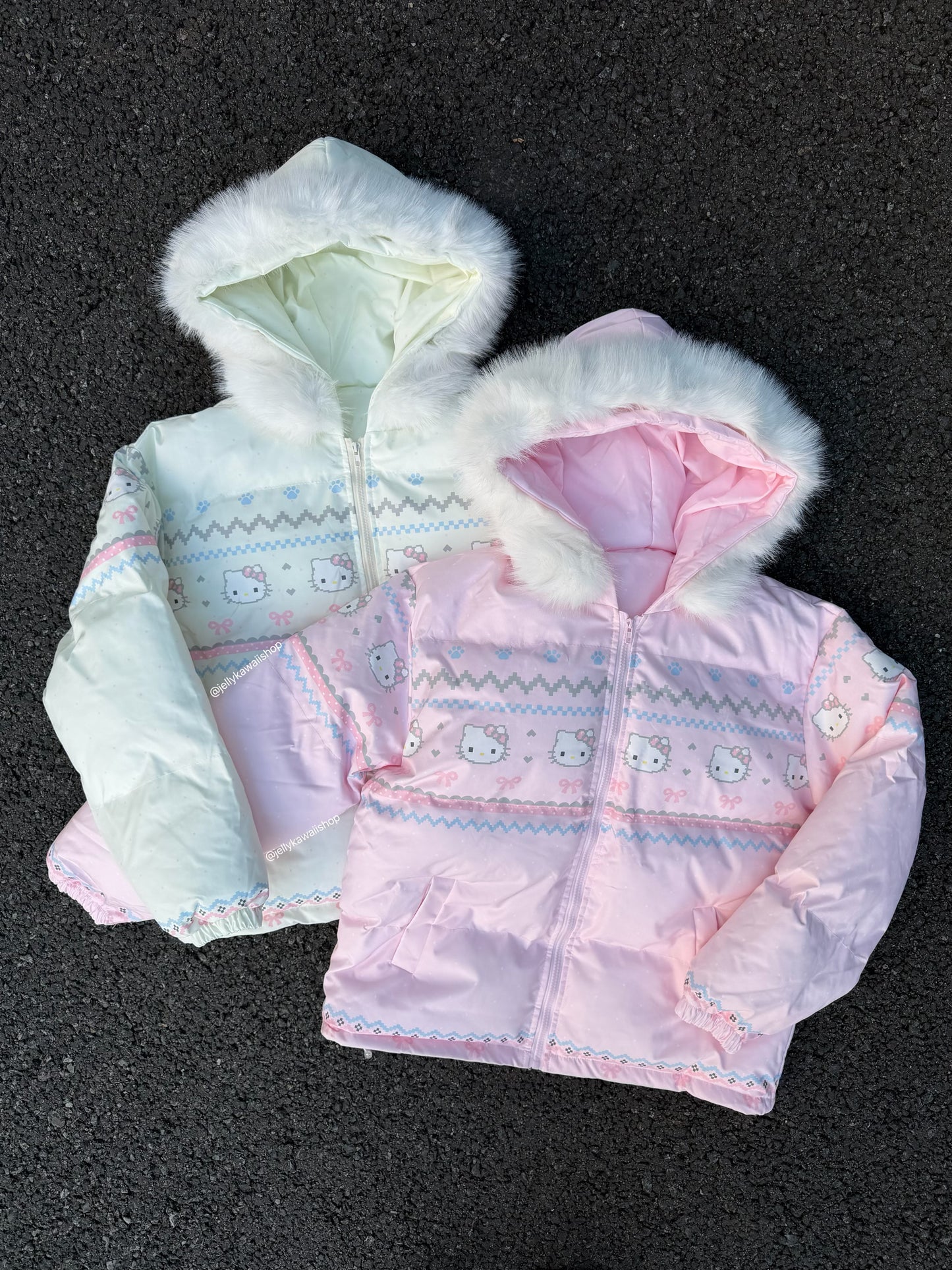 【Cyber Monday Deals🔥】Hellokitty Cute Winter Long Sleeve Zip Hooded Puffer Jacket Pockets Baggy Short Down Coat（Detachable hat fringe）