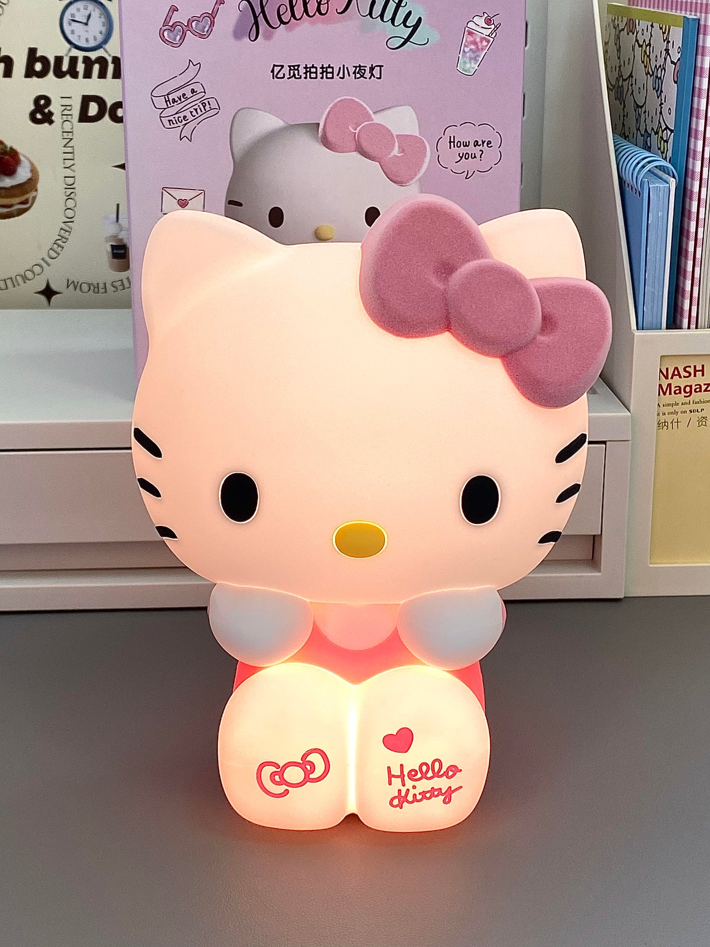 Hellokitty Cute Touch Lamp Remote Controls 3 Colors 3-Level Dimmable Nursery Nightlight Silicone Squishy Lamp Kawaii Room Decor Cute Gifts