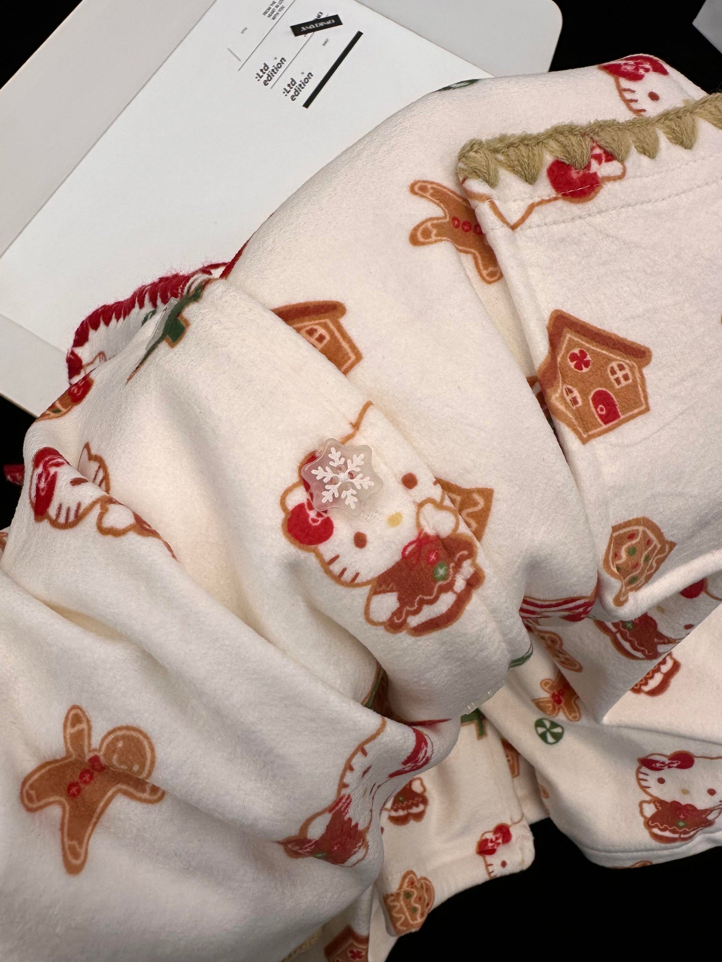 【 Holiday Deals🔥】Hellokitty Gingerbread Christmas Pajamas Set Long Sleeve Sleepwear Button Down Nightwear Soft Pj Lounge Sets