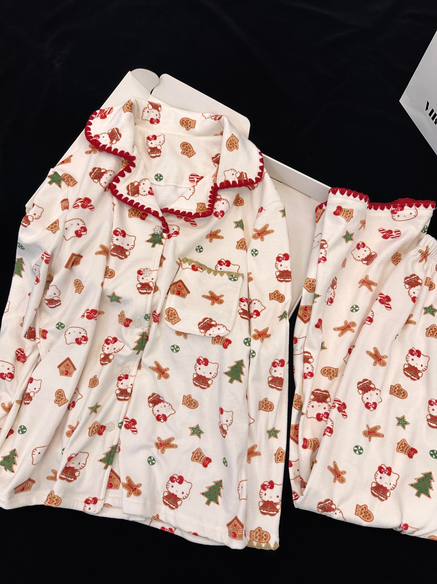 【 Holiday Deals🔥】Hellokitty Gingerbread Christmas Pajamas Set Long Sleeve Sleepwear Button Down Nightwear Soft Pj Lounge Sets