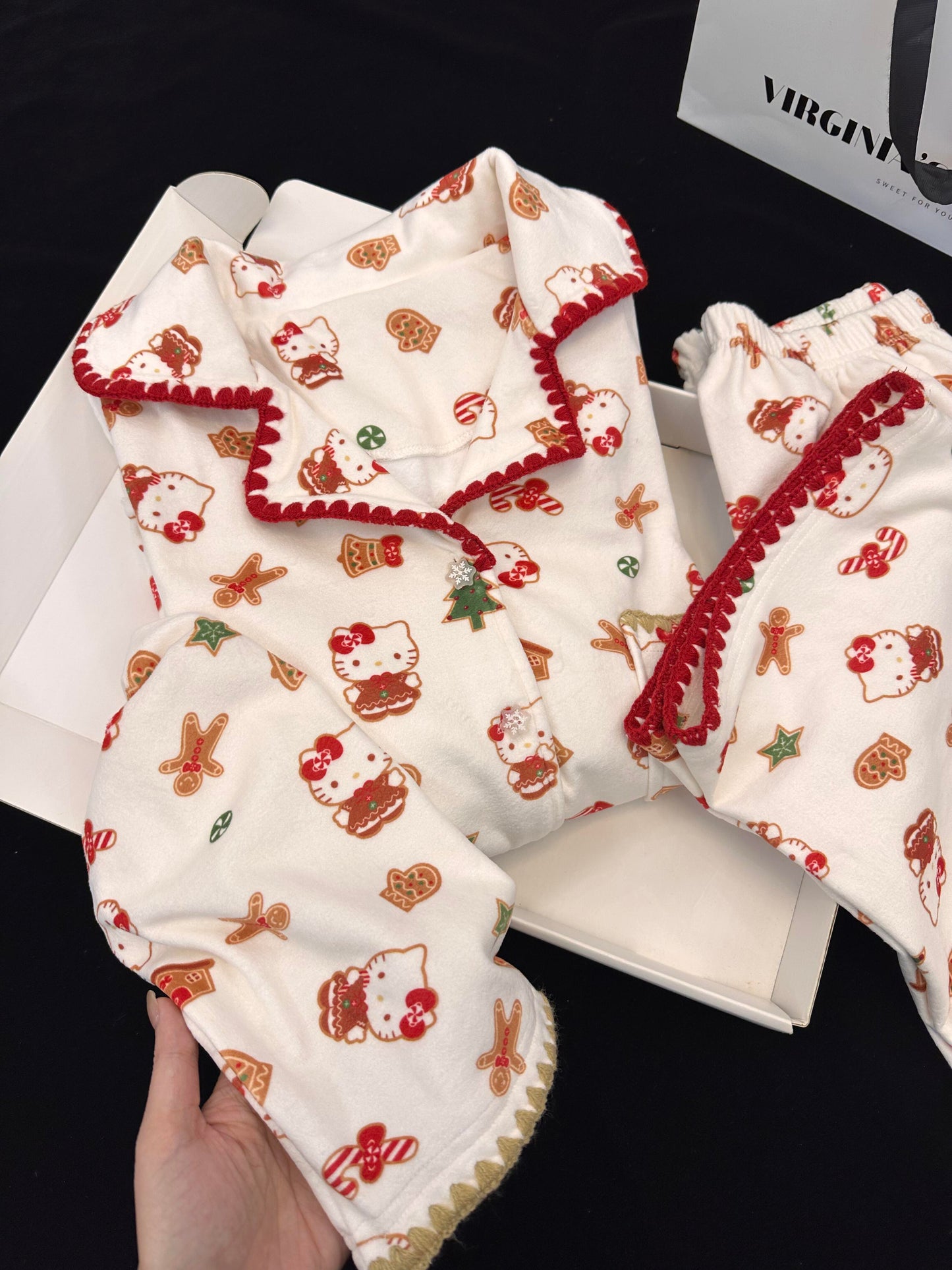 【 Holiday Deals🔥】Hellokitty Gingerbread Christmas Pajamas Set Long Sleeve Sleepwear Button Down Nightwear Soft Pj Lounge Sets