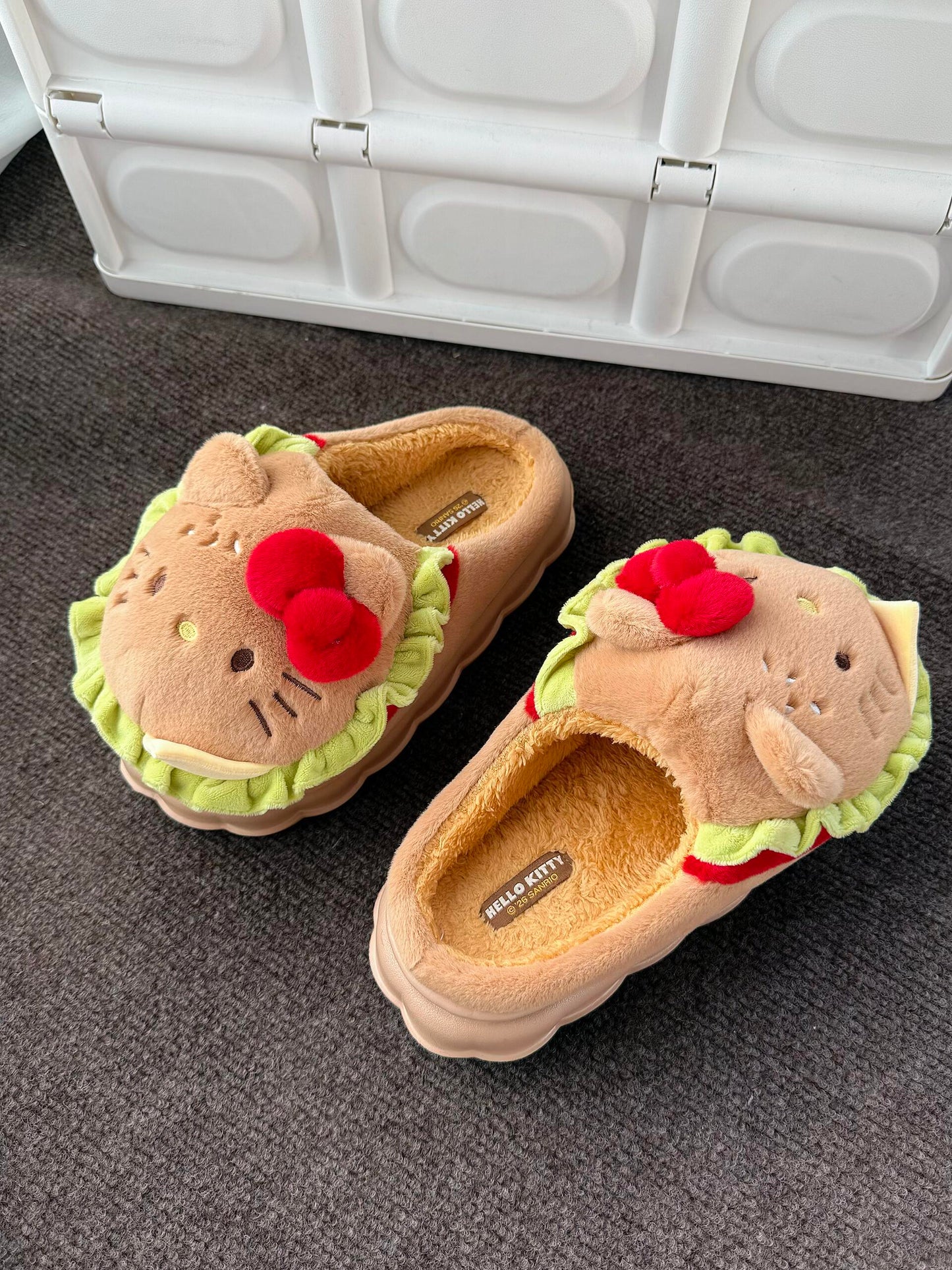 Hellokitty Hamburger Shape Slippers Fluffy Shoes