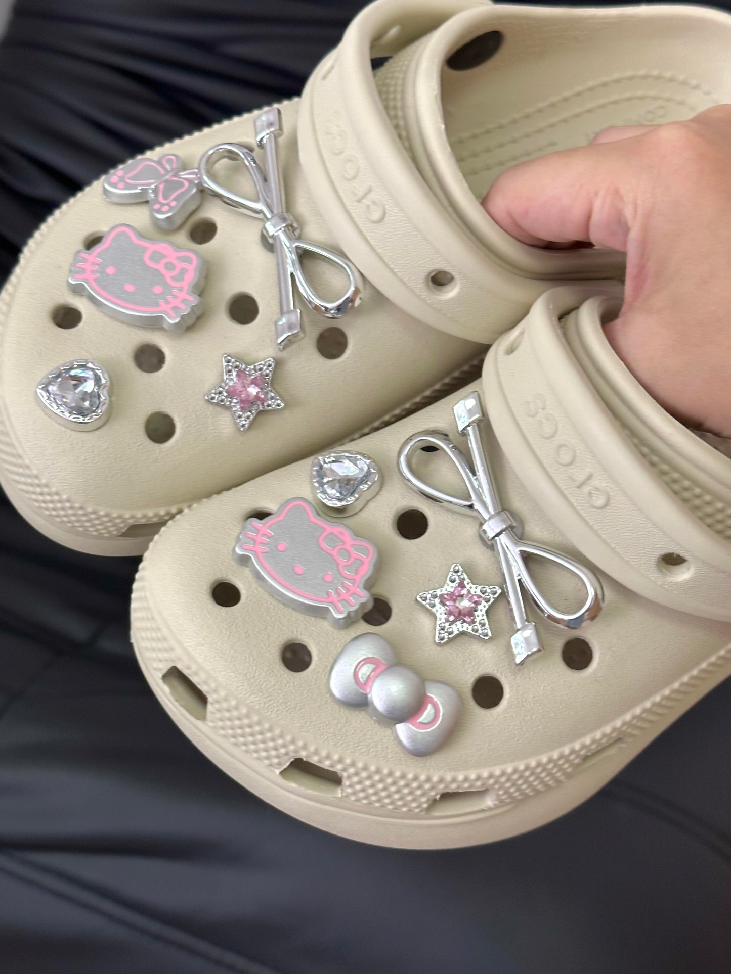 Hellokitty Charms Cute Pack Pins Shoe Decoration Croc Accessories for Croc Bags Clogs Slides