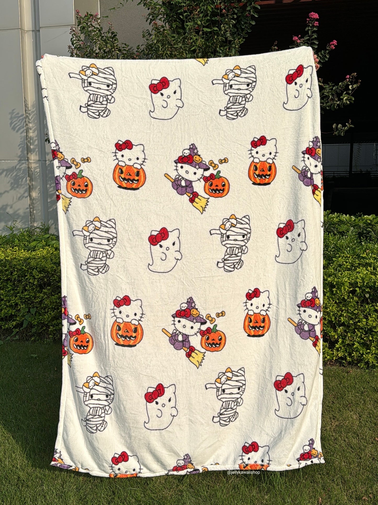 Halloween Hellokitty Blanket Flannel Throw Blanket Cute Blanket Lightweight Super Soft Cozy for Bed Kids Adult Gift