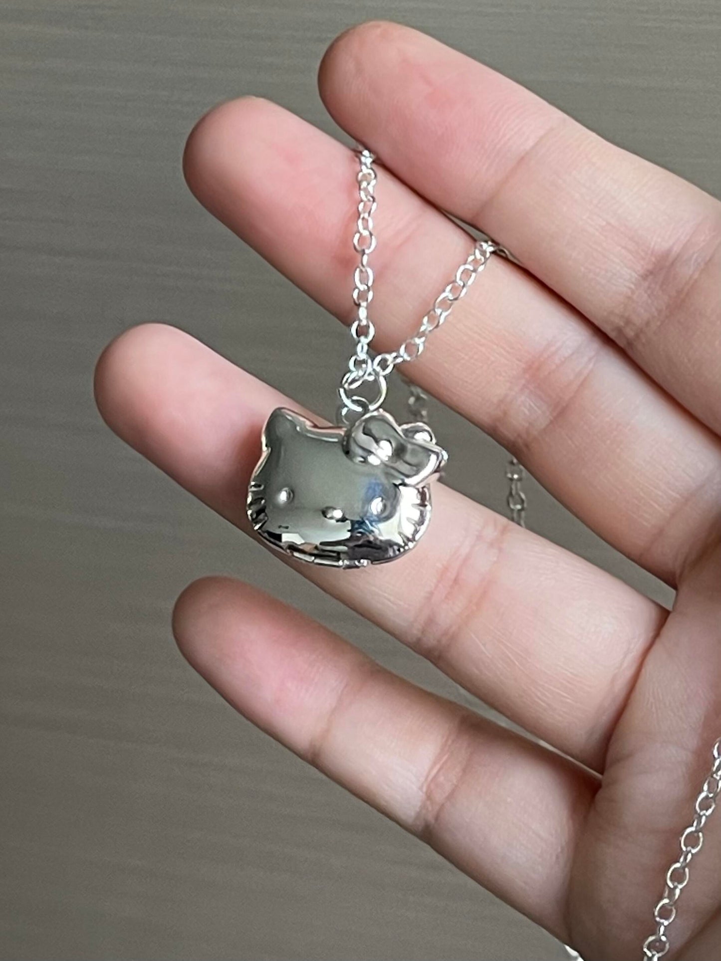 Hellokitty Shape Silver  Locket Necklace that Holds Pictures Custom Photo Lockets Personalized Birth  Necklace for Women