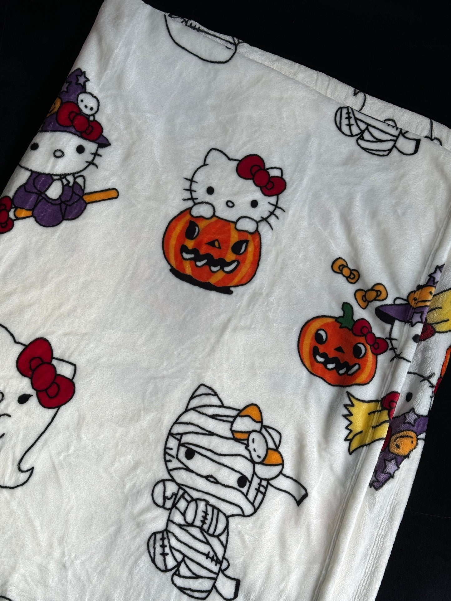 Halloween Hellokitty Blanket Flannel Throw Blanket Cute Blanket Lightweight Super Soft Cozy for Bed Kids Adult Gift