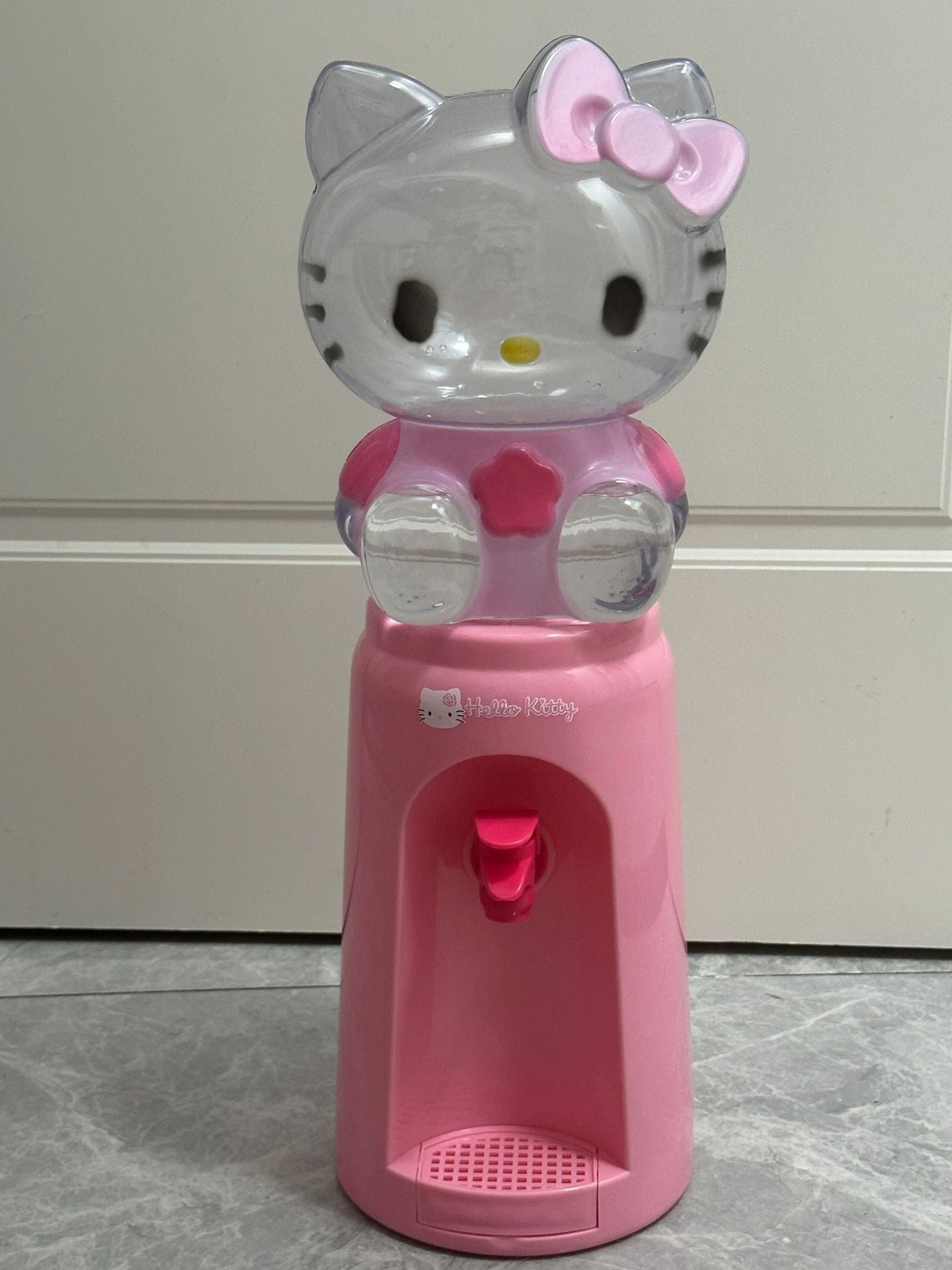 Hellokitty Mini Water Dispenser Toy Miniature Household Water Cooler Fountain Toy Drinking Fountain Model Kids