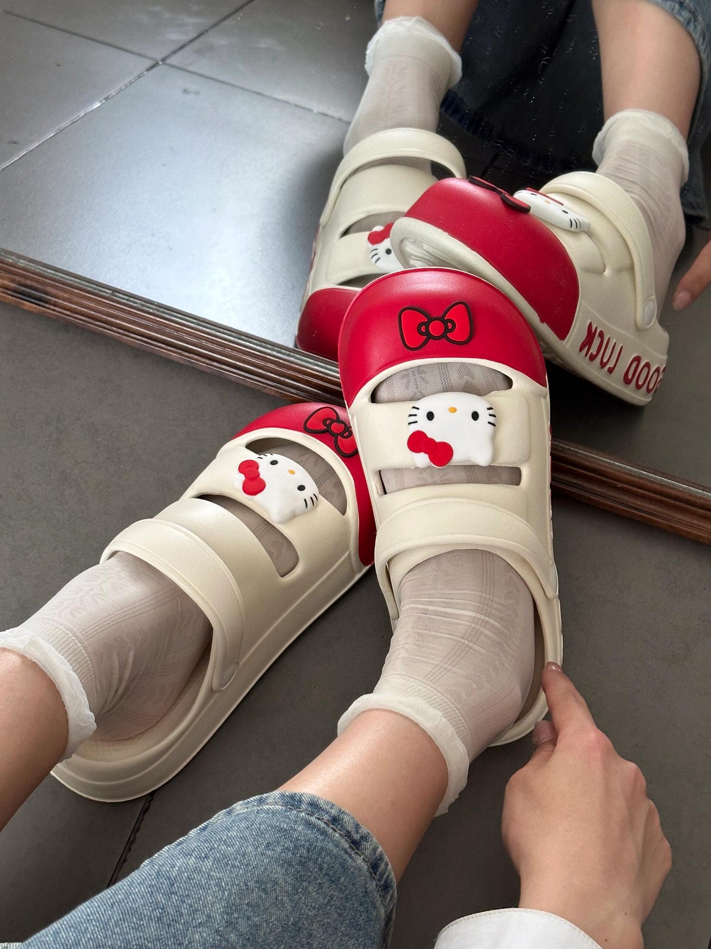 Hello Kitty Slip on Water Shoes Casual Summer for Girls