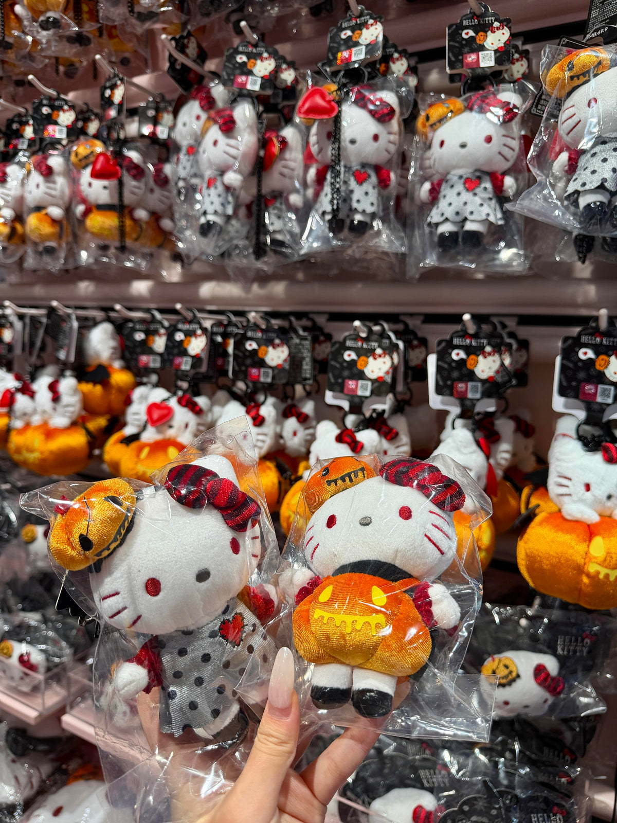 Hellokitty Halloween Pumpkin Plushie Keychain