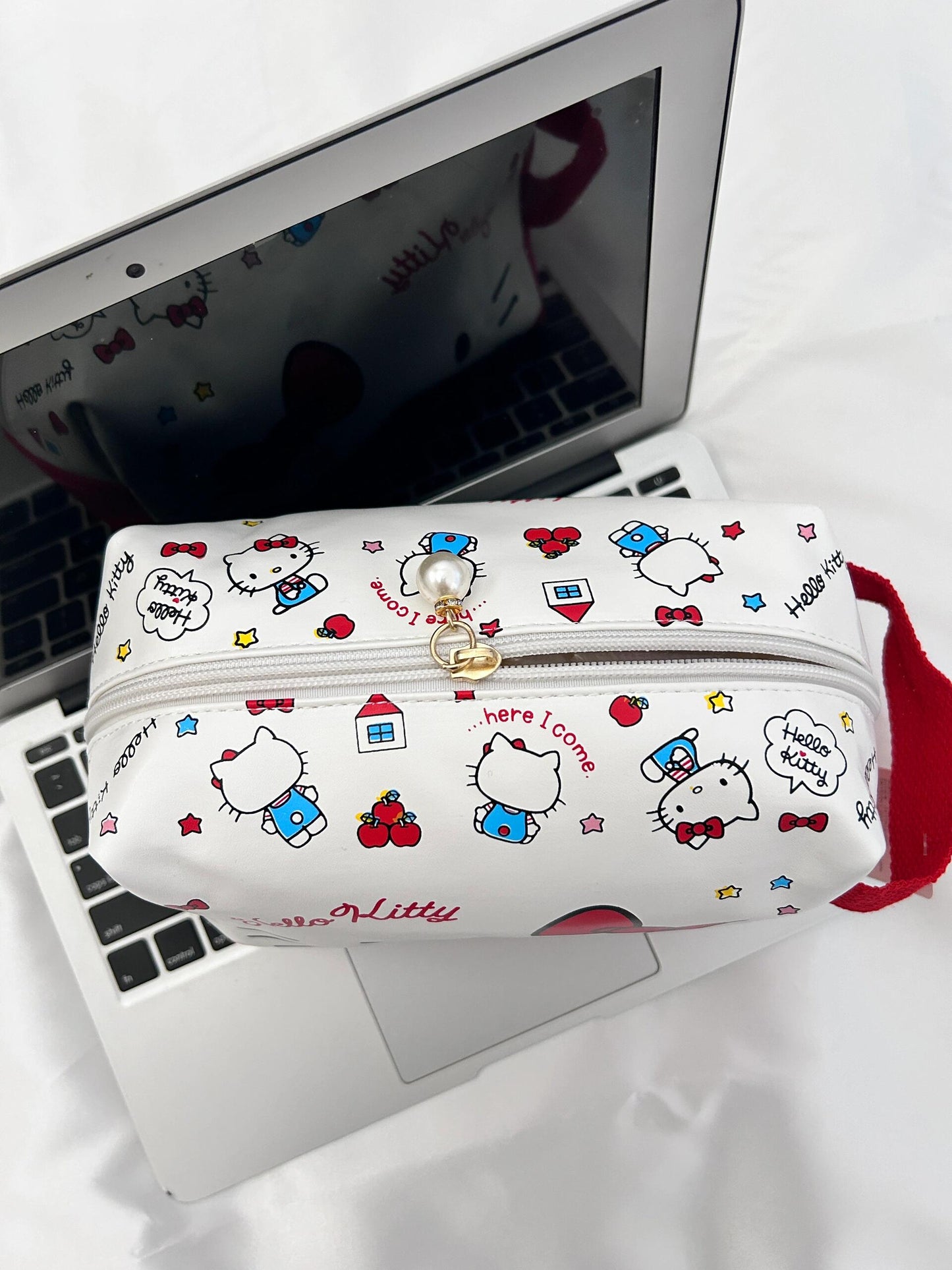 Hellokitty Travel Makeup Portable Storage Bag | Dividers for Cosmetics Makeup Brushes Toiletry Jewelry Digital Accessories