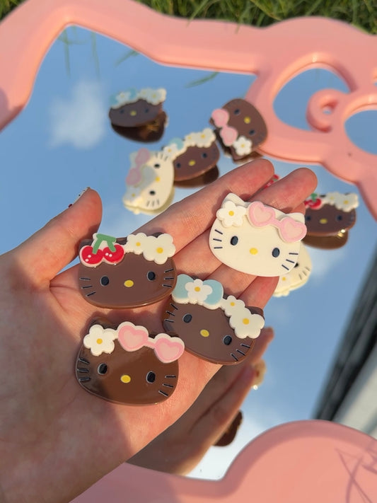 Sanrio KT hairpins | 4 Count (Pack of 1)
