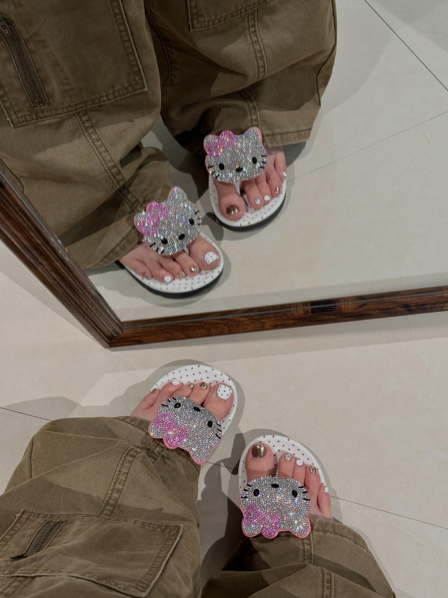 Sparkling Hellokitty Sandals Polka-dot Sole Flip Flops